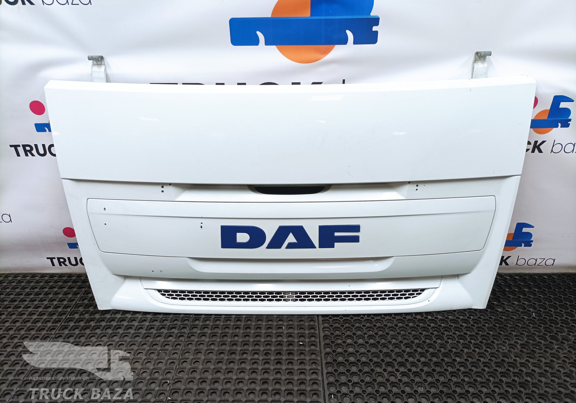 1892076 Капот для Daf XF106 (с 2012)