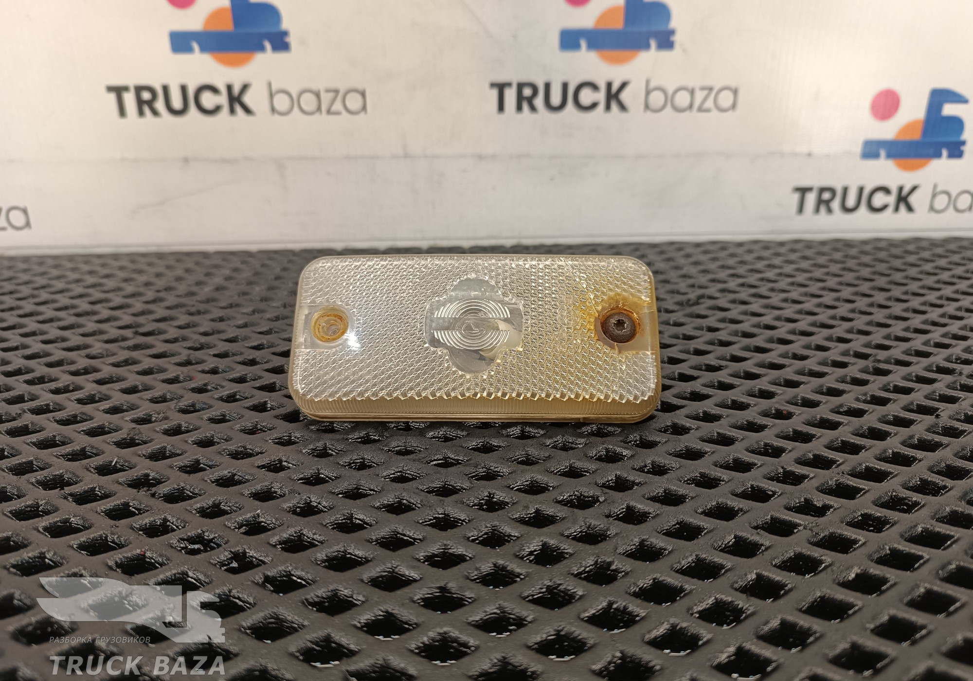 1653605 Фонарь подсветки дверного проёма для Volvo FE/FL