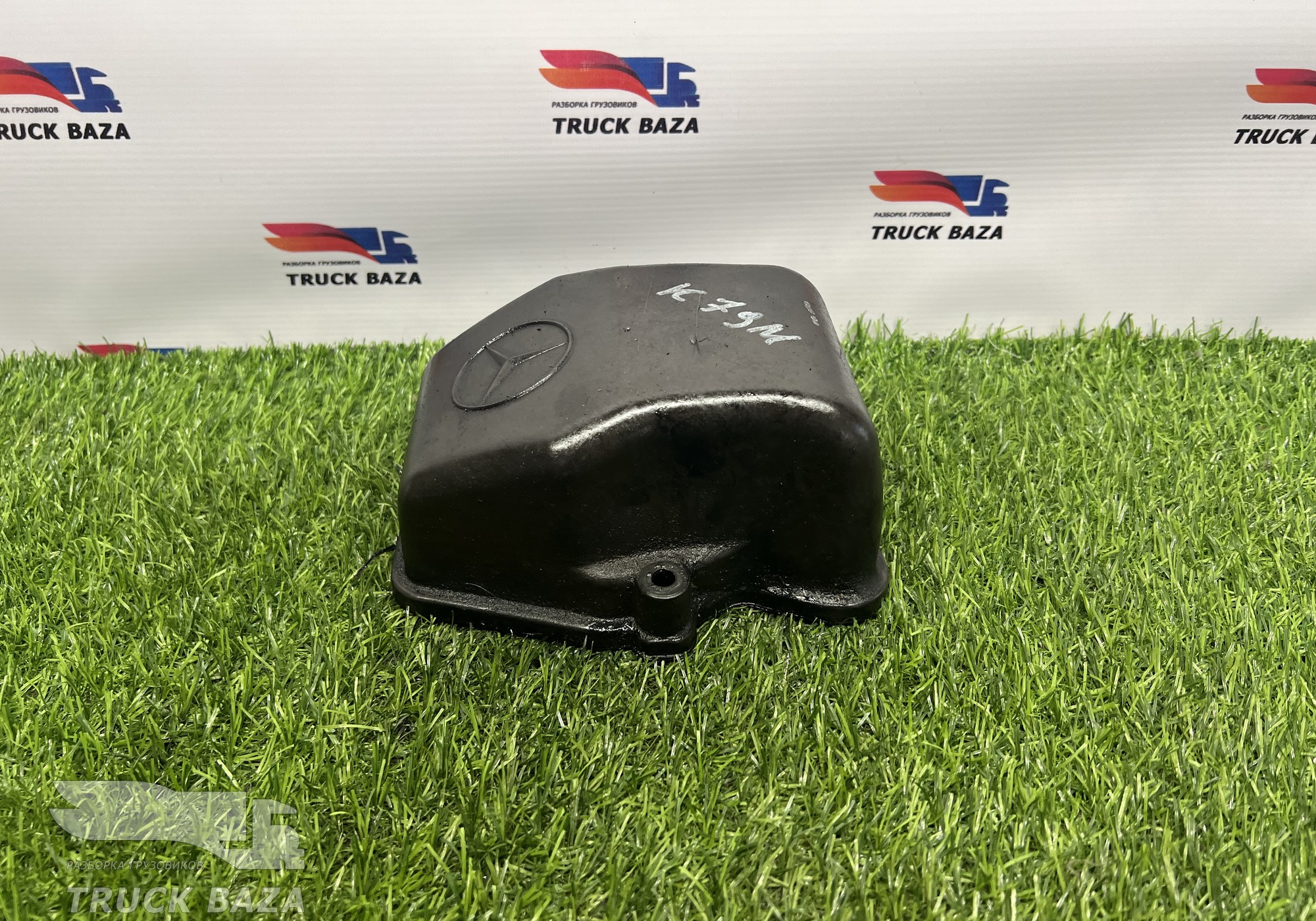 A4570100130 Крышка ГБЦ клапанная