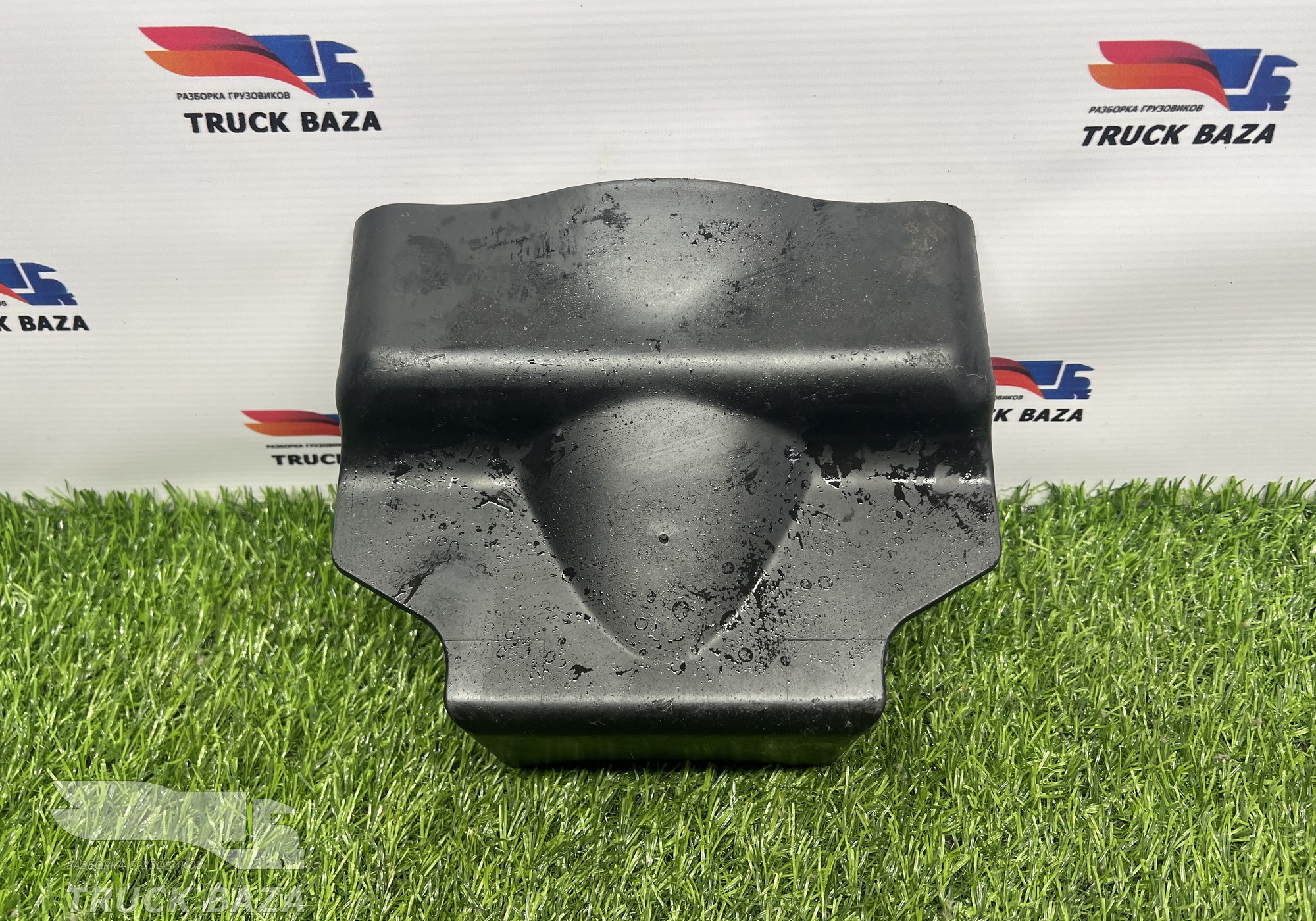 81417010074 Кожух насоса подъёма кабины