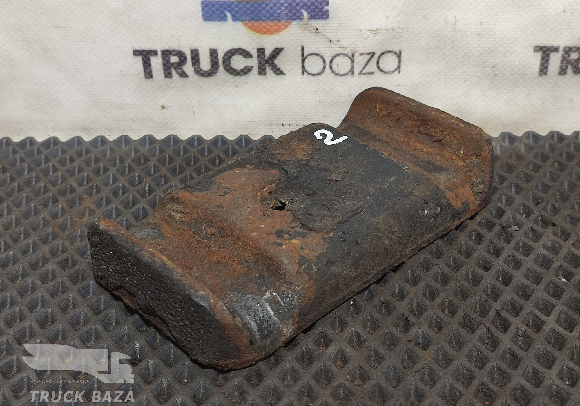 651152902412 Проставка стремянки рессоры