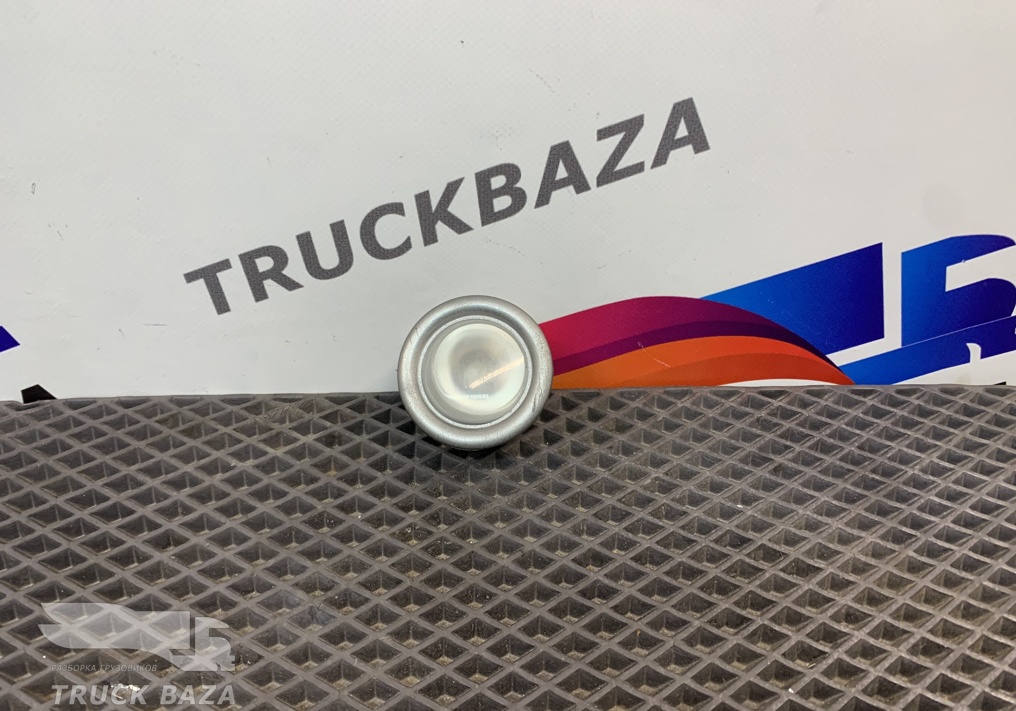 41221111 Плафон салонный для Iveco EuroCargo