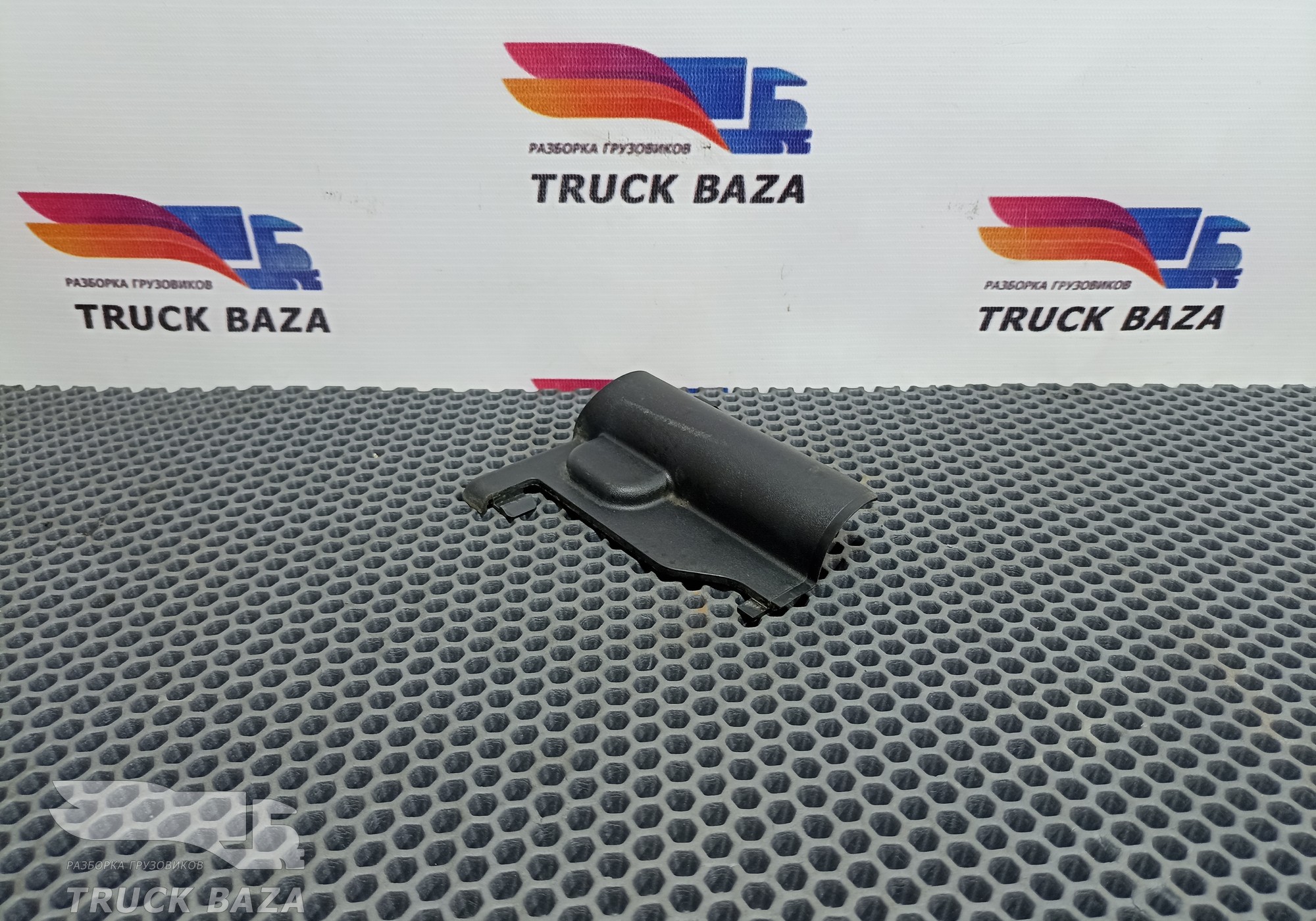 1735756 Накладка торпедо для Daf XF106