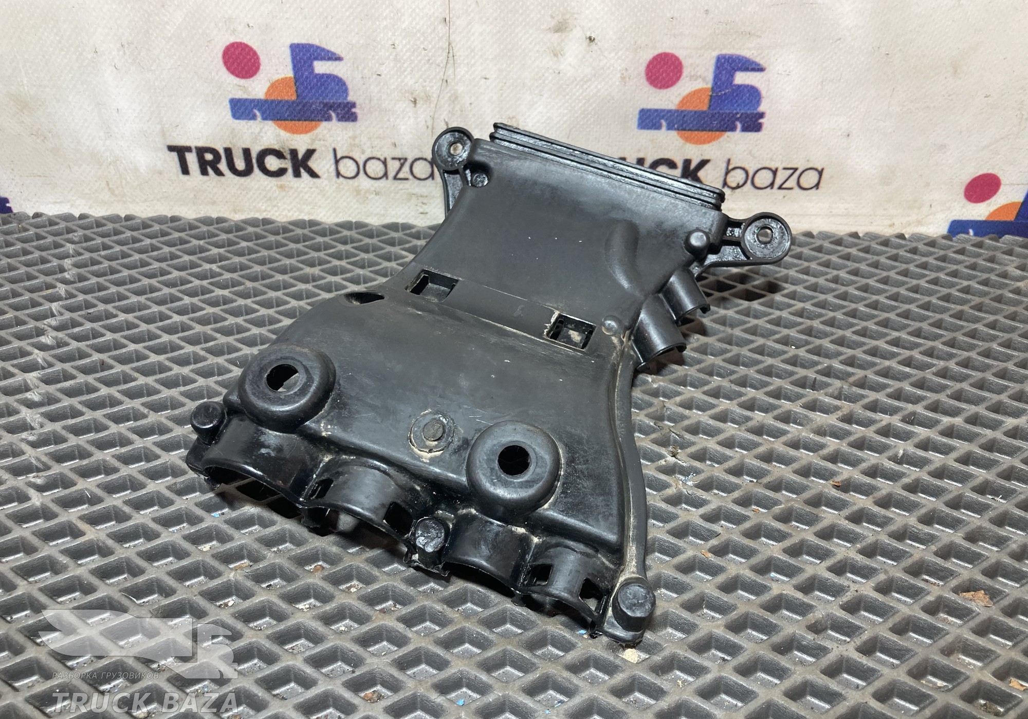 811W254245005 Крышка канала проводки для Sinotruk Sitrak C7H