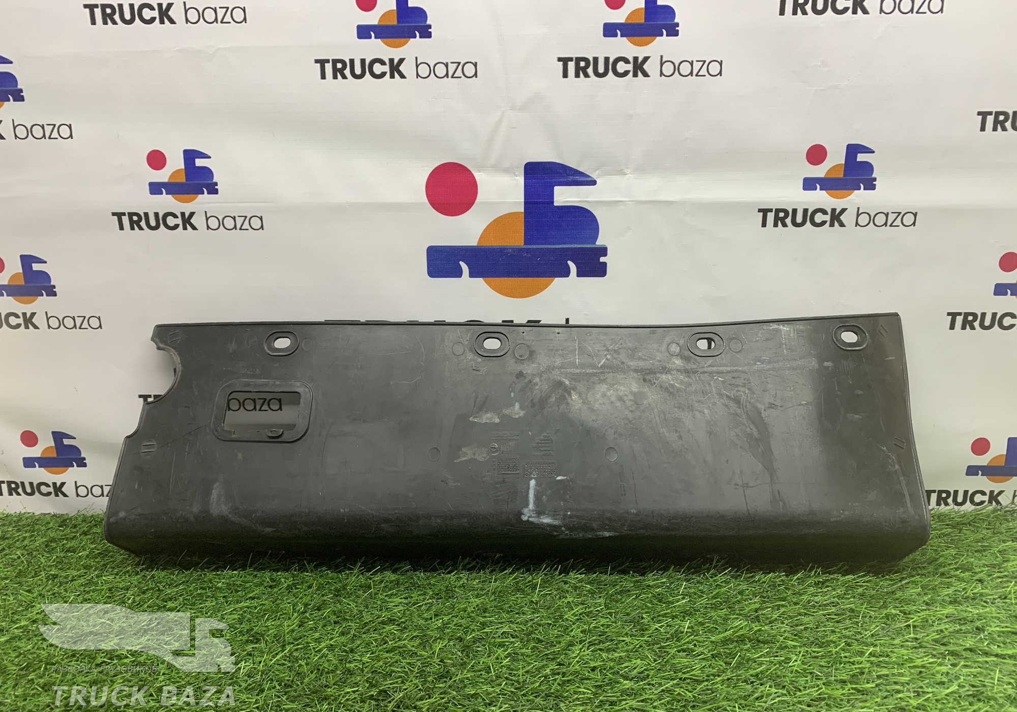 1652236 Накладка на торпедо для Daf XF105 (с 2005)