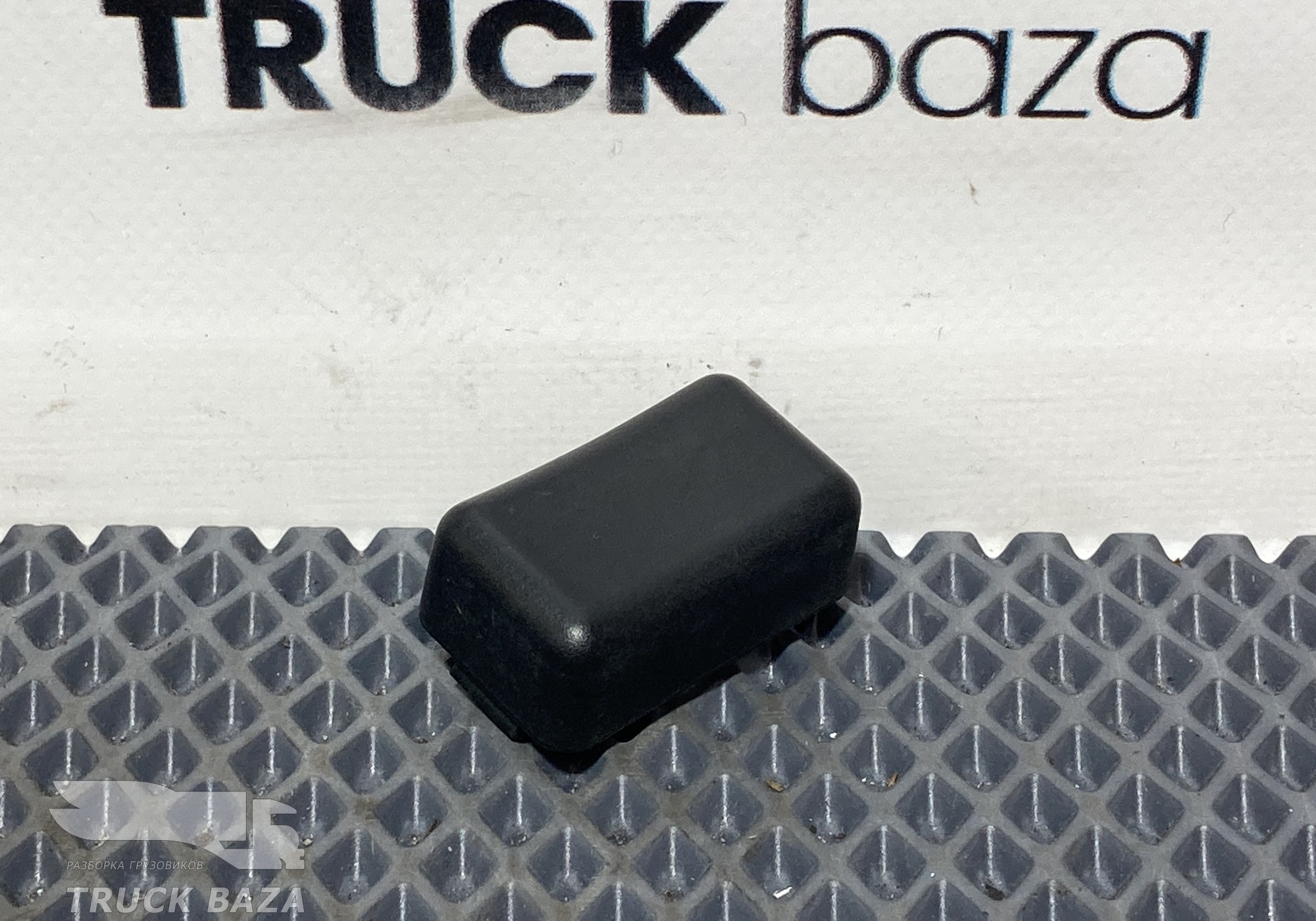 1099865 Заглушка кнопки для Volvo VNL