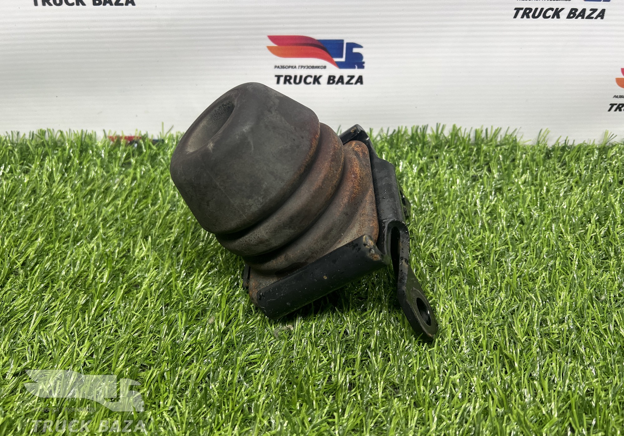 81414016036 Отбойник передней рессоры