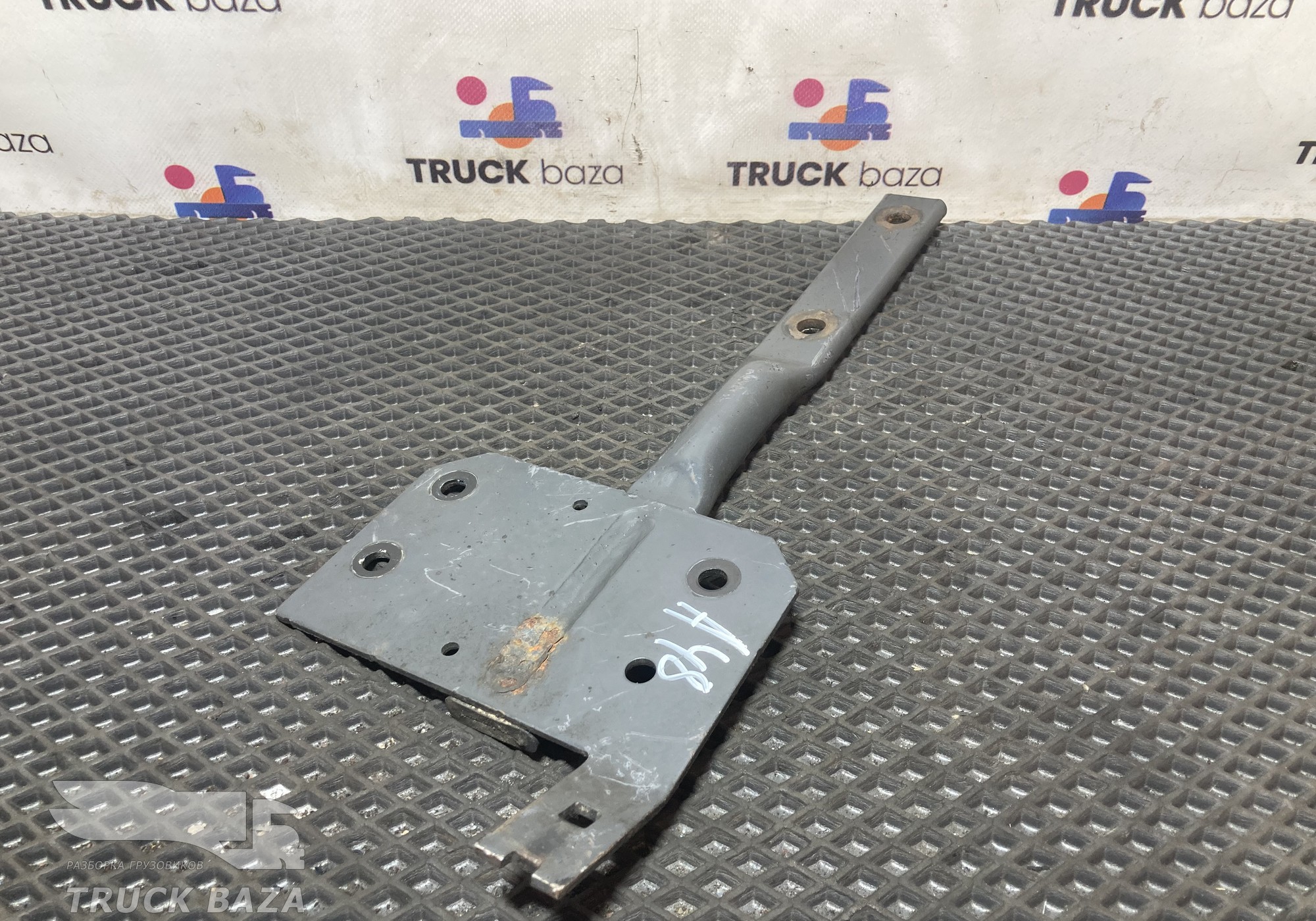9304701081 Кронштейн насоса AdBlue для Mercedes-Benz Actros