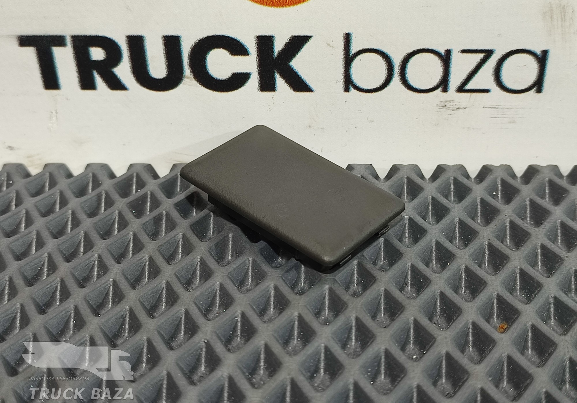 2298535 Заглушка панели приборов для Scania 6-series R (с 2016)