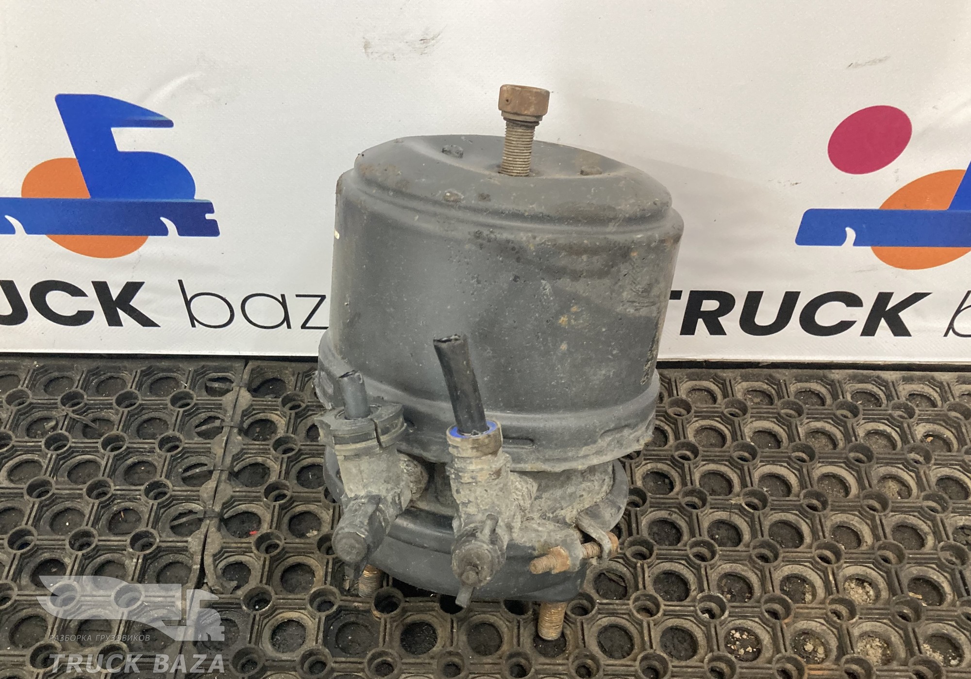 0244200918 Энергоаккумулятор задний