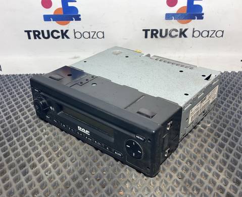 1858912 Магнитола