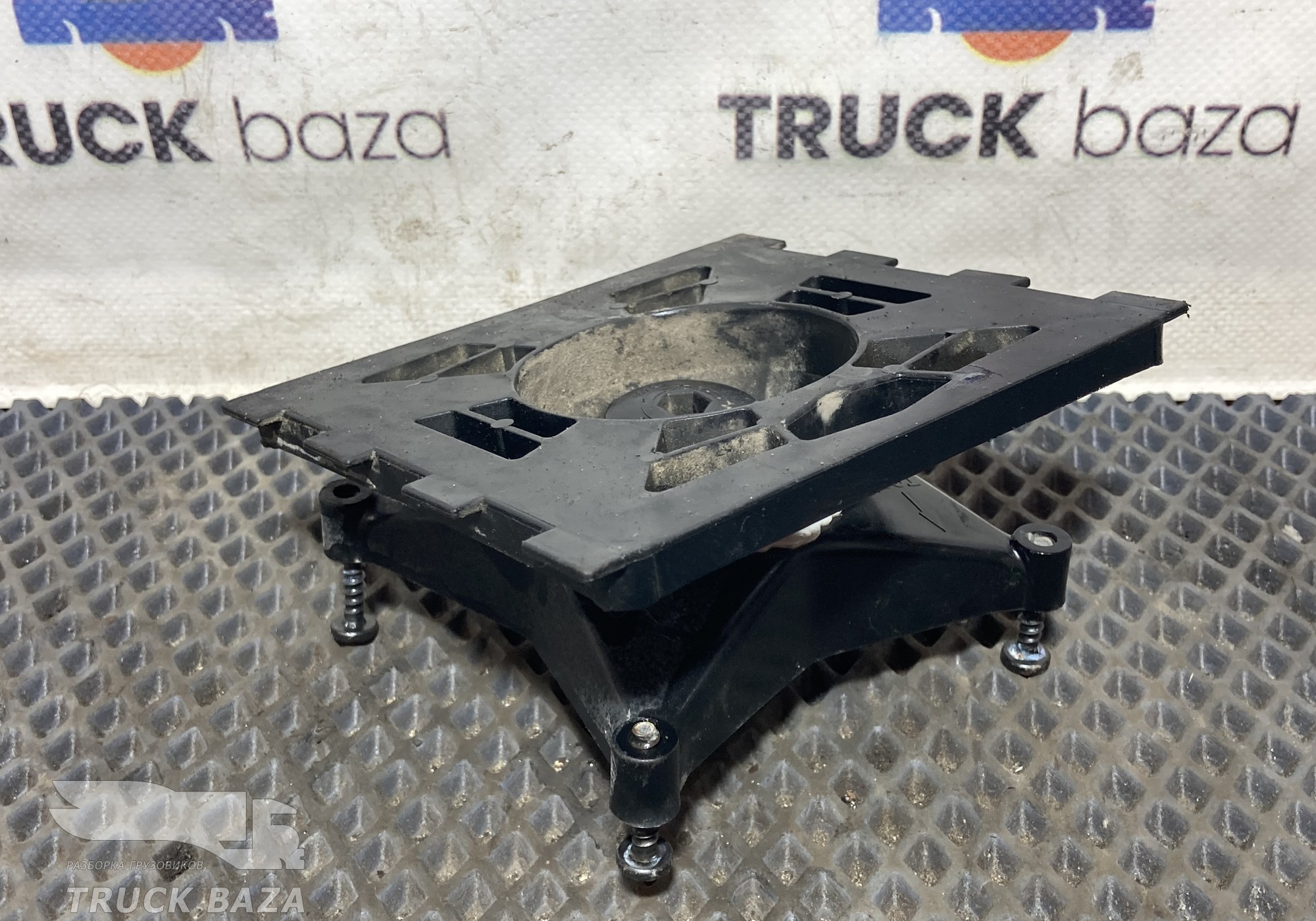 115771400 Кронштейн привода зеркала для Man TGS I (с 2007)