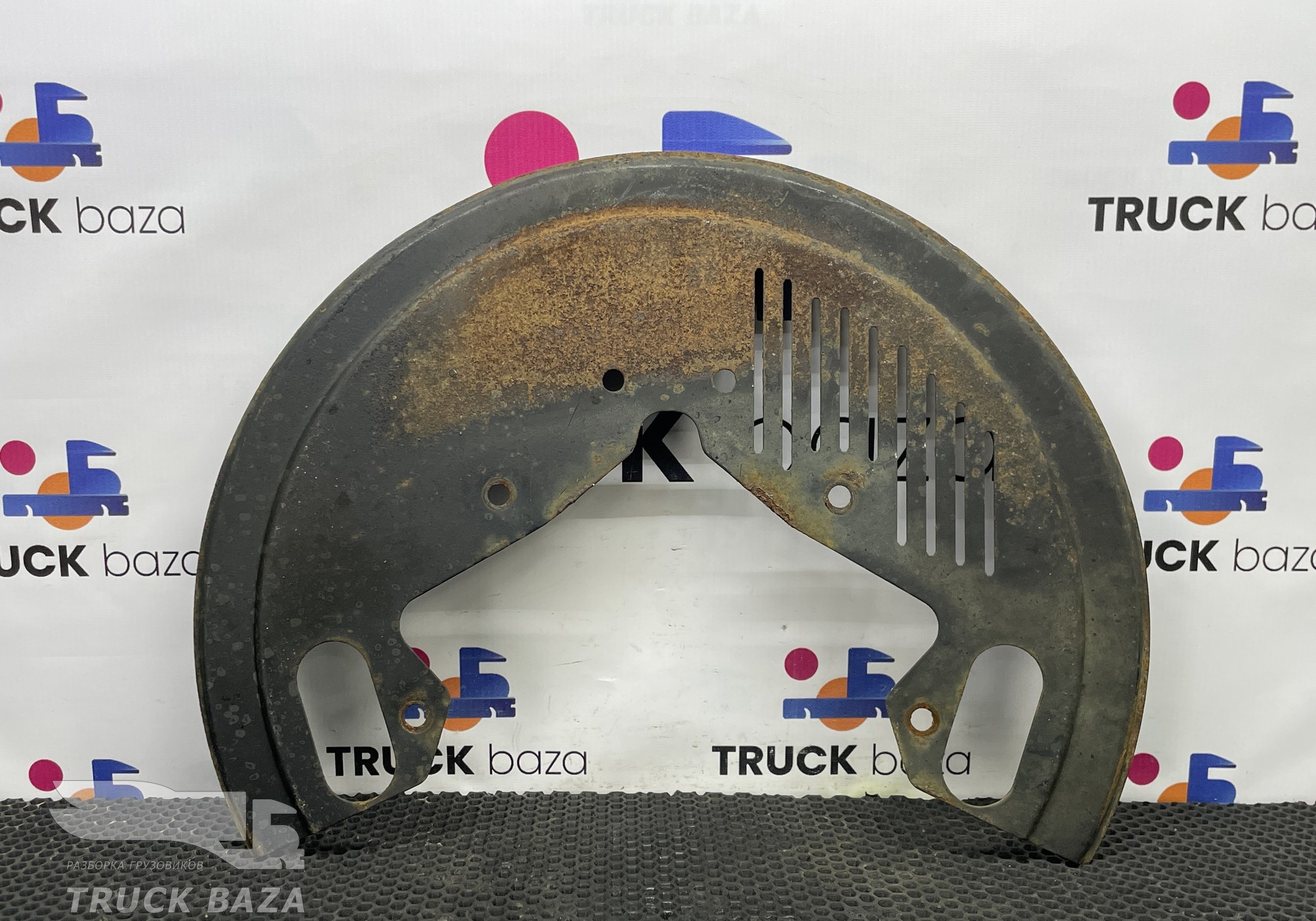 A9444230720 Пыльник тормозного диска правый для Mercedes-Benz