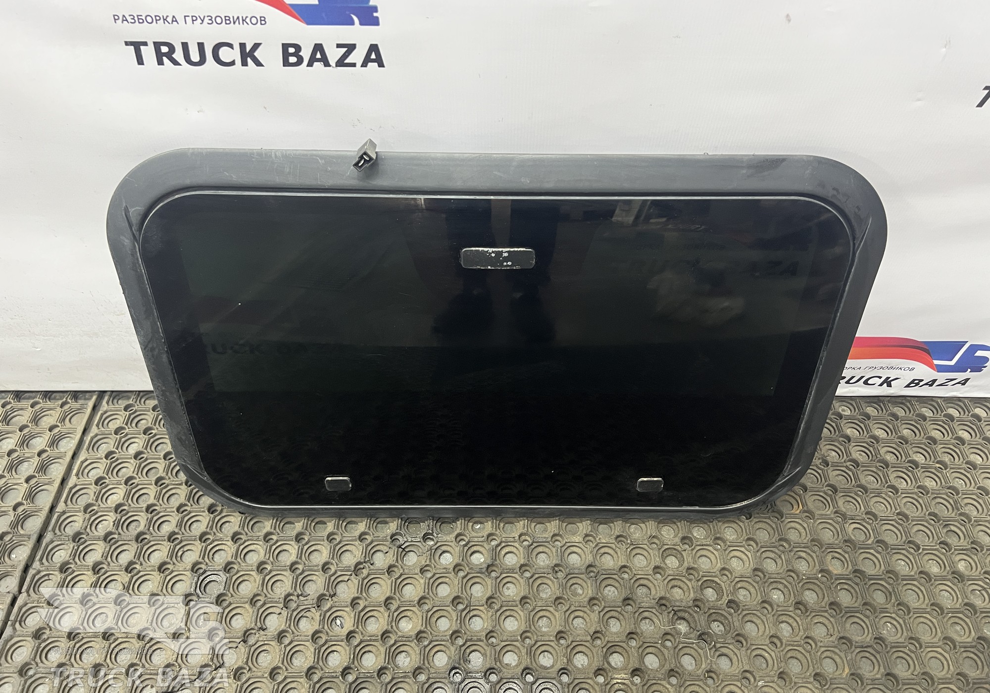 1918481 Люк в сборе