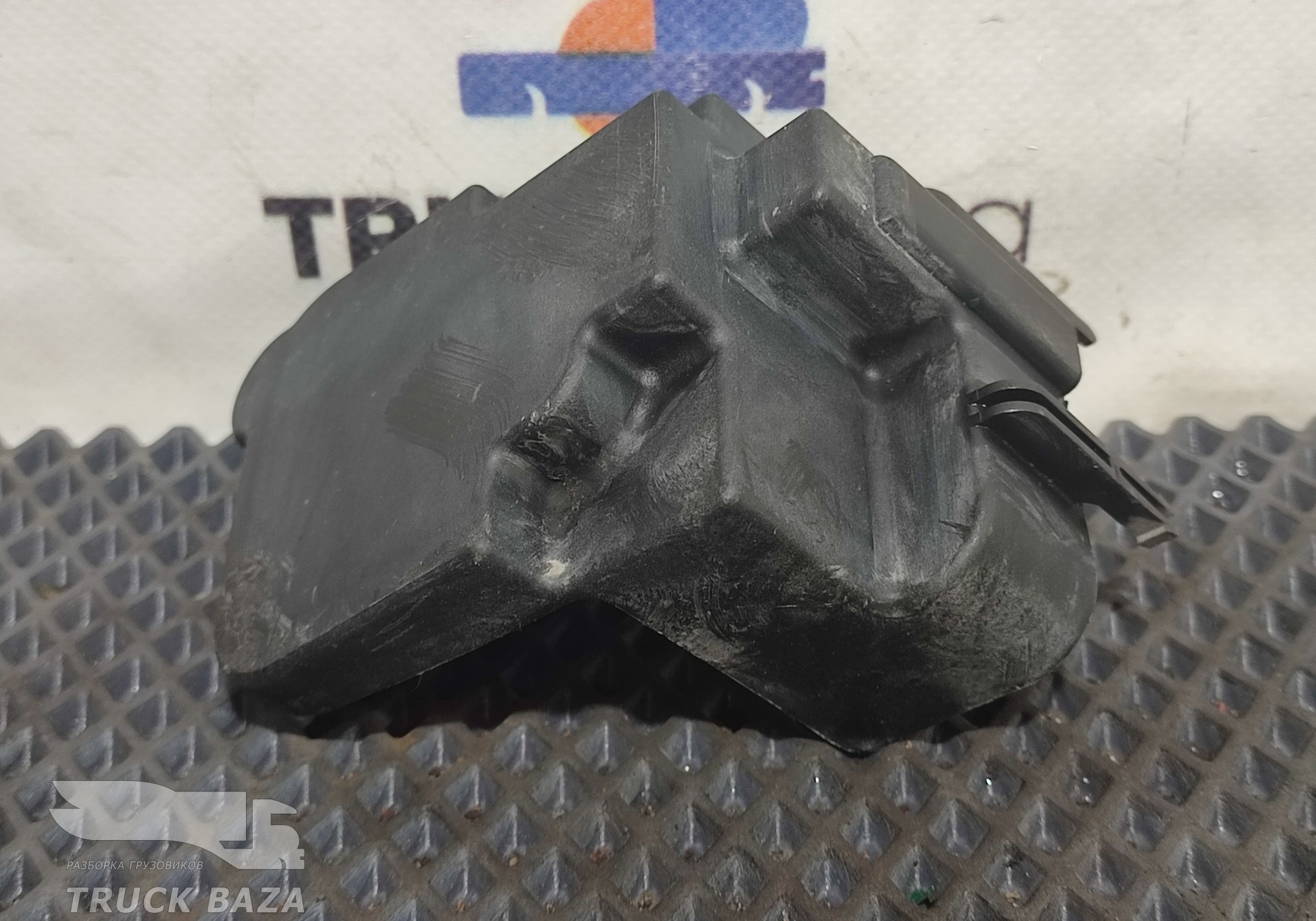 81619426008 Крышка корпуса салонного фильтра для Man TGX II (с 2012)