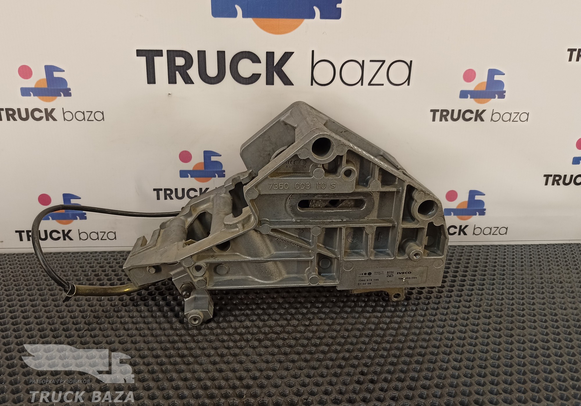 500355285 Кронштейн рулевой колонки для Iveco