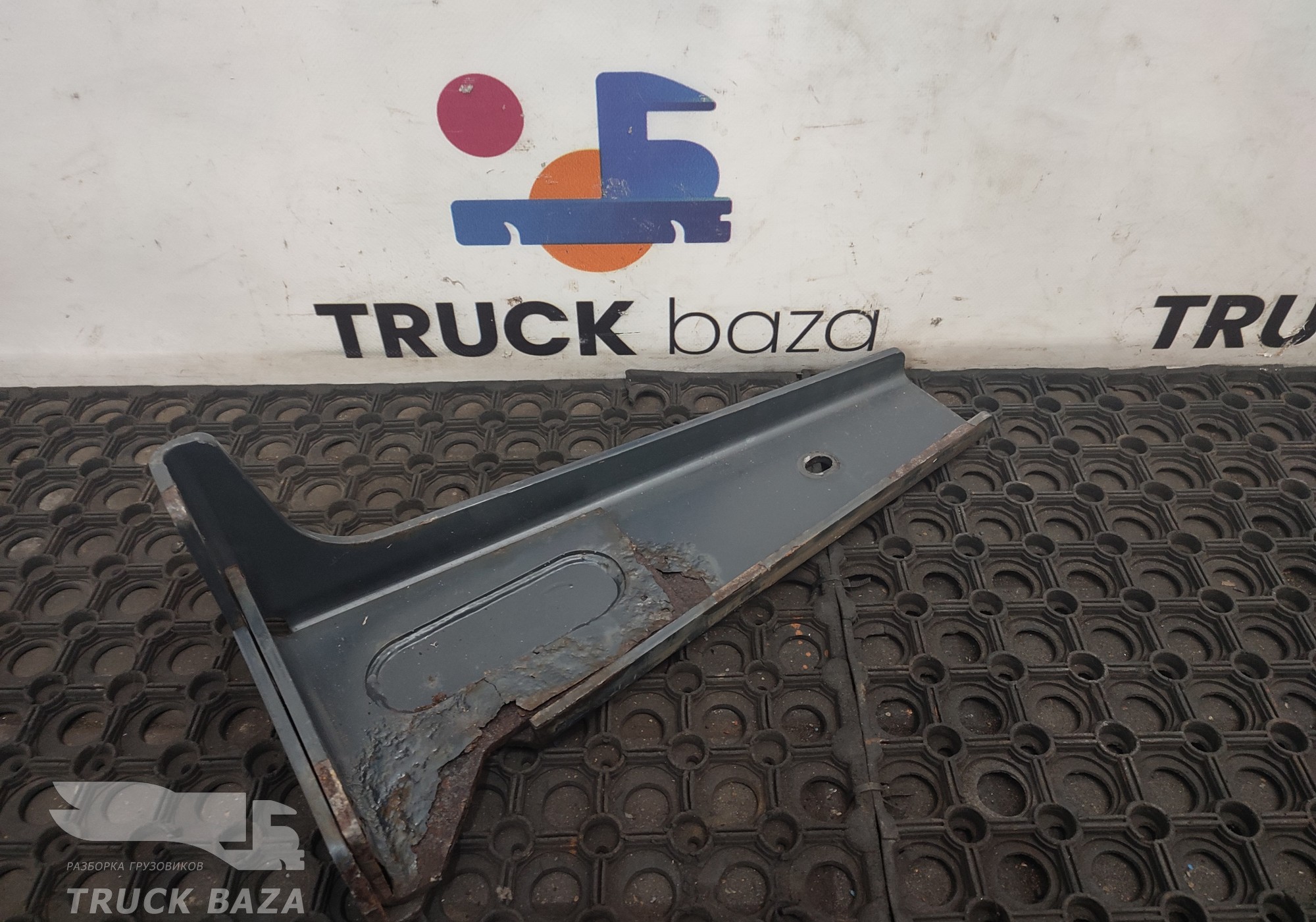 41298630 Кронштейн бака AdBlue для Iveco Stralis
