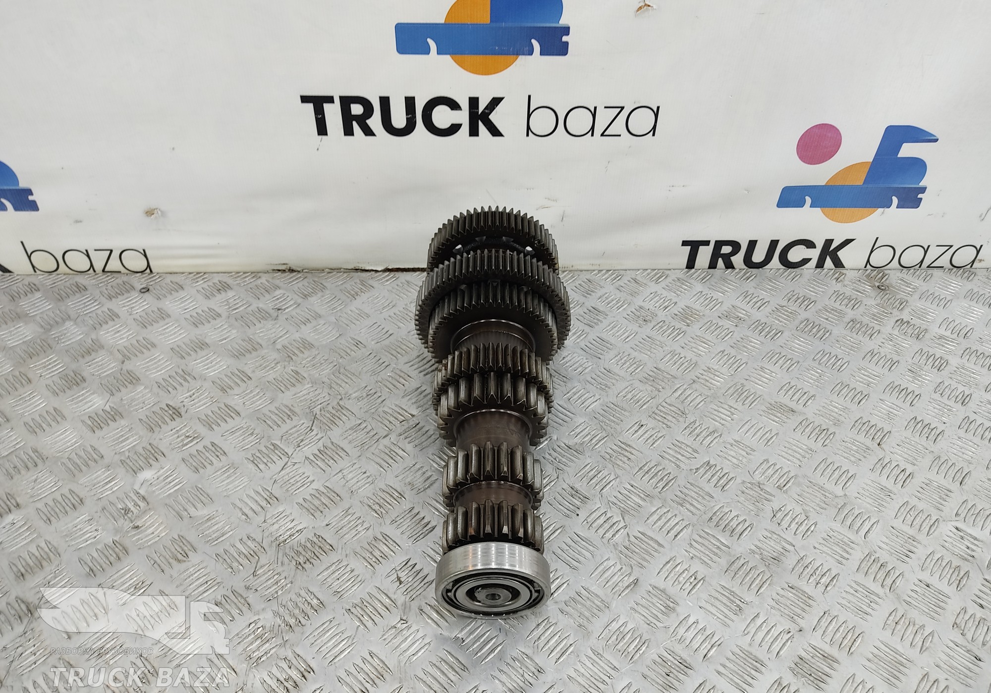 12JSDX220T1701048B Вал промежуточный КПП левый для Shacman X3000 (с 2014)