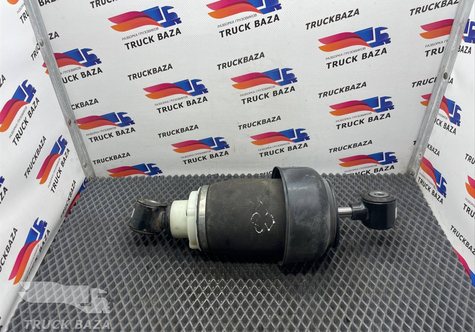 R308615402 Пневмоамортизатор кабины передний для Ford F-MAX (с 2018)