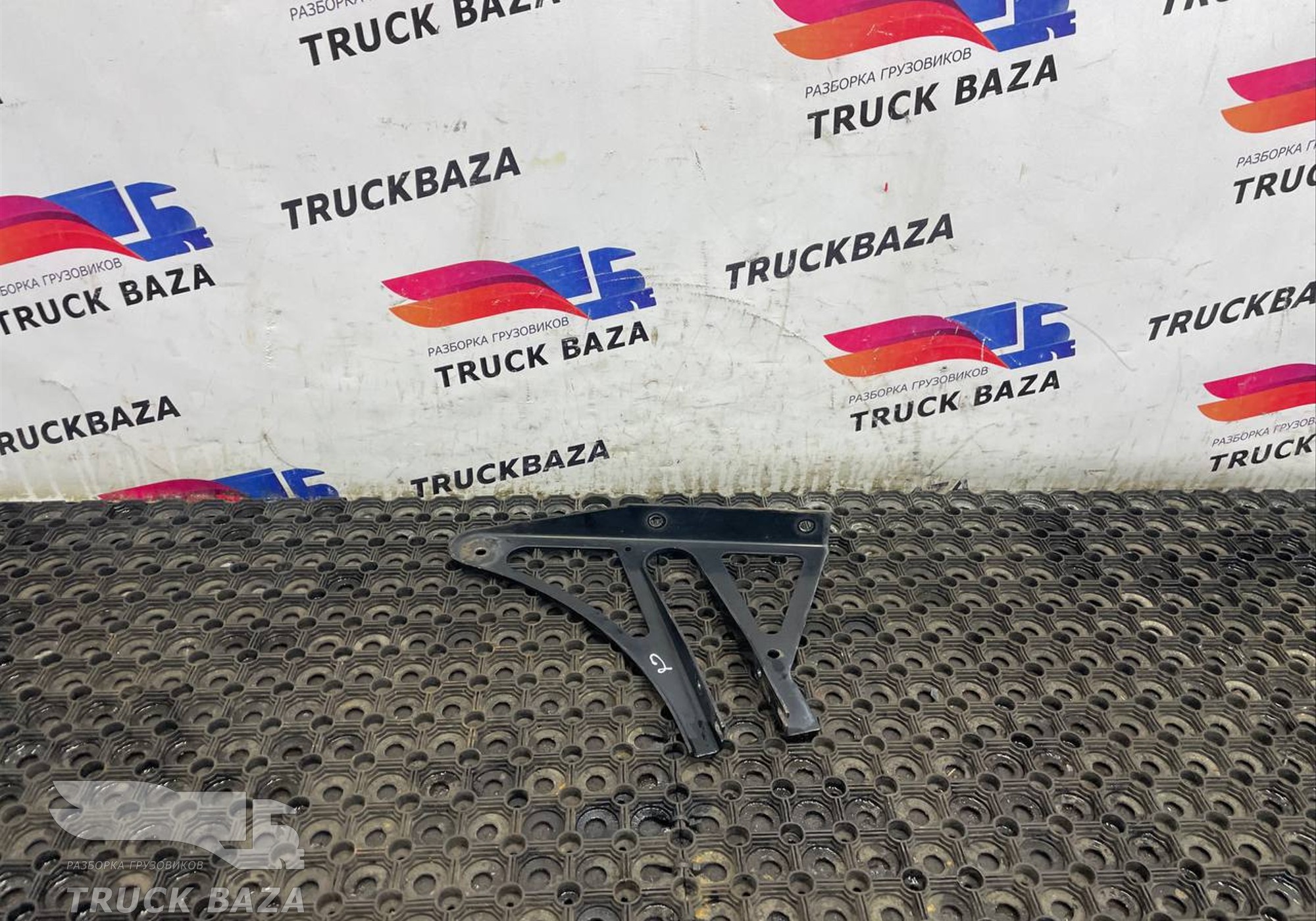 1392283 Кронштейн воздушного фильтра для Daf XF106 (с 2012)