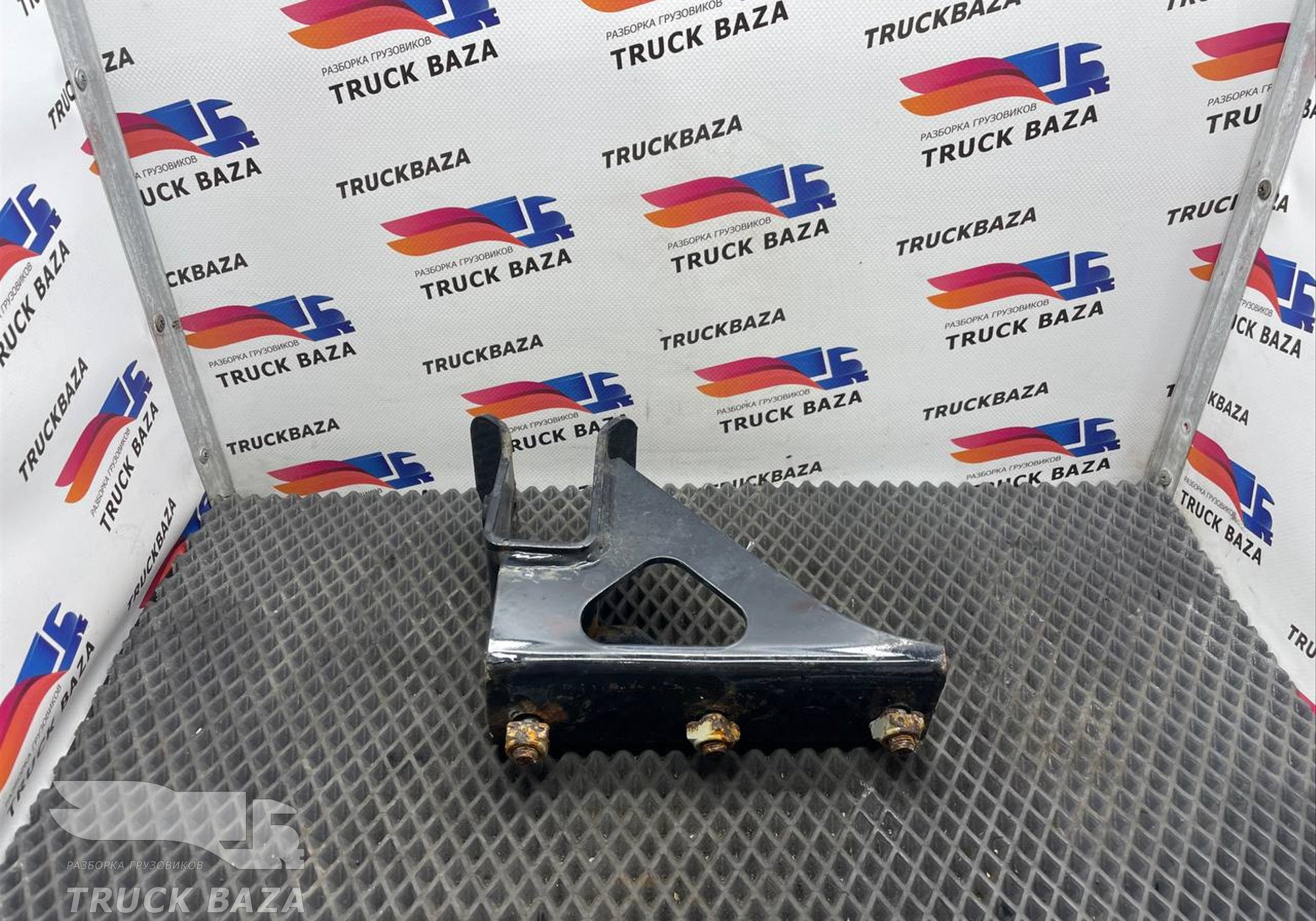 85417015069 Ответная часть замка кабины левая для Man TGX TG3 (с 2020)