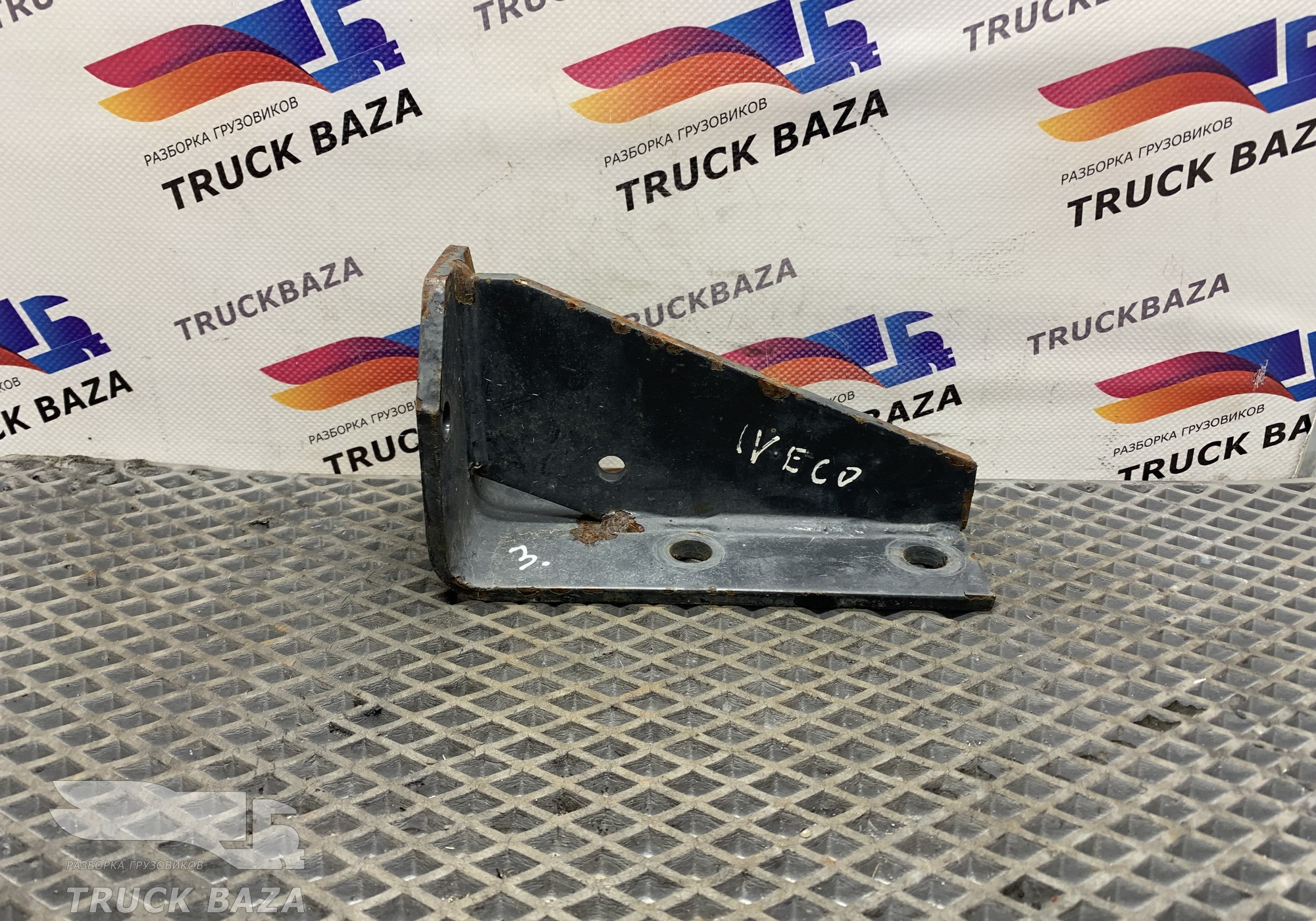 41226976 Кронштейн отбойника пневморессоры для Iveco Stralis