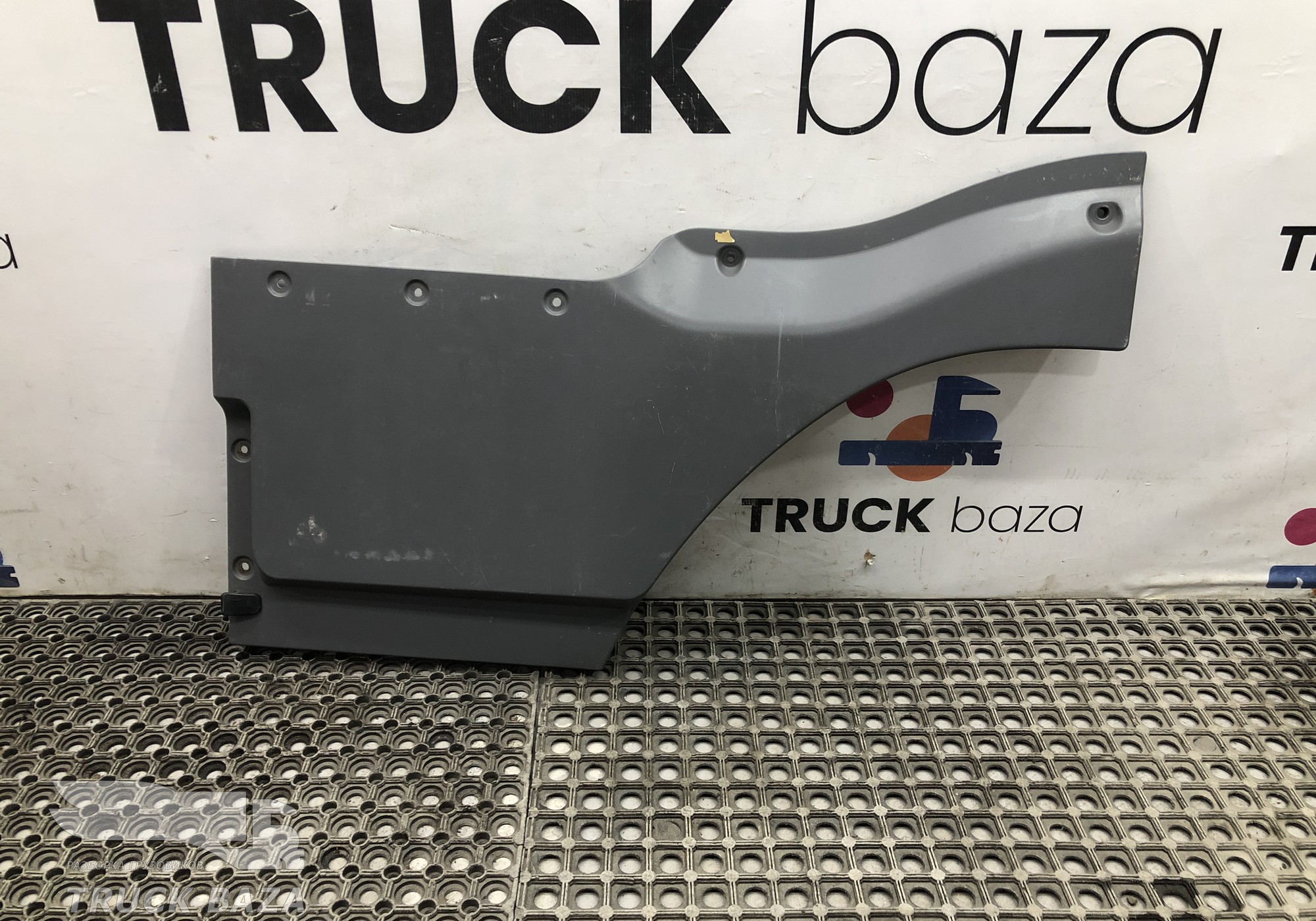 A9417280956 Накладка двери