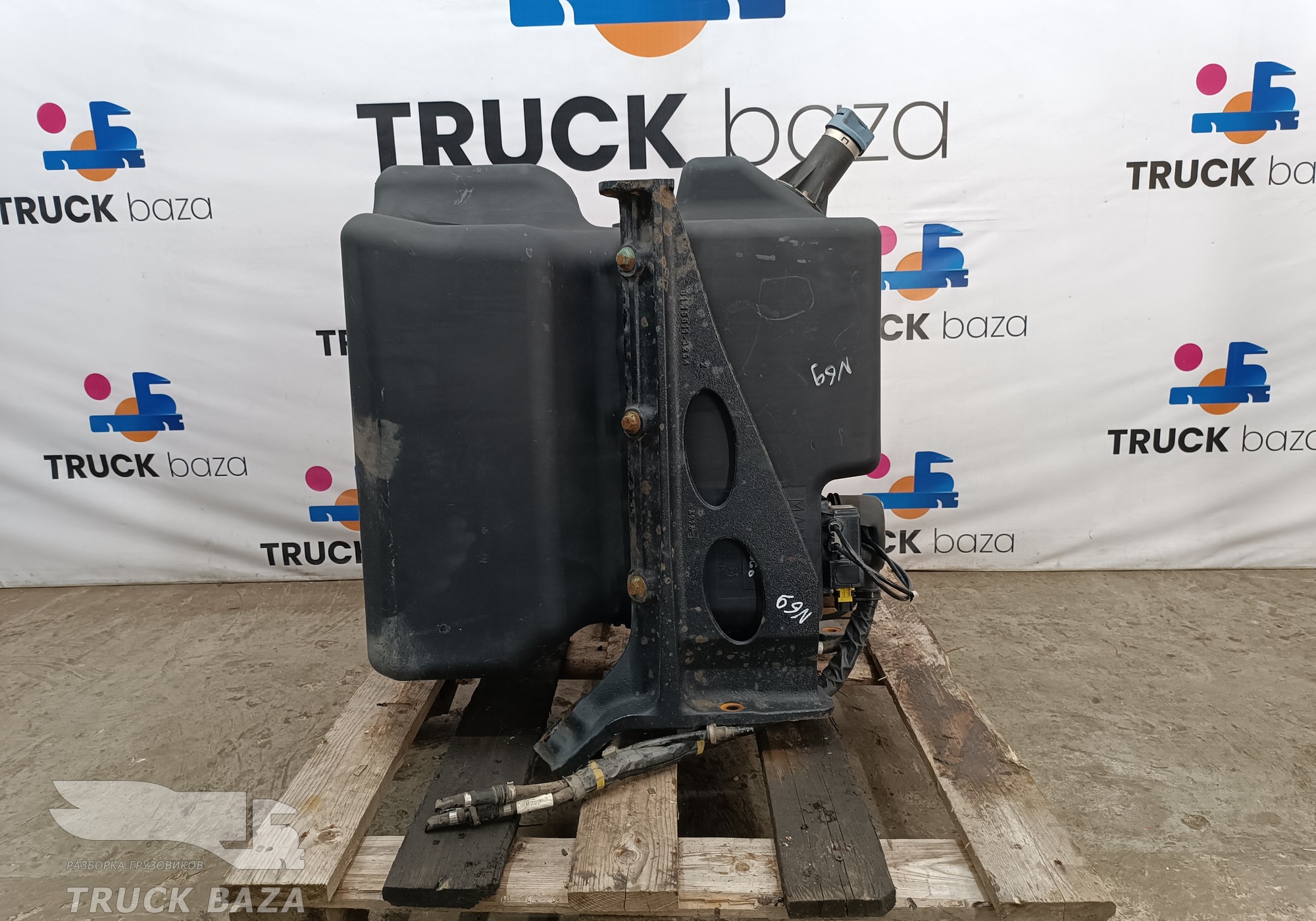 81154025050 Бак AdBlue (мочевины) 80 L в сборе