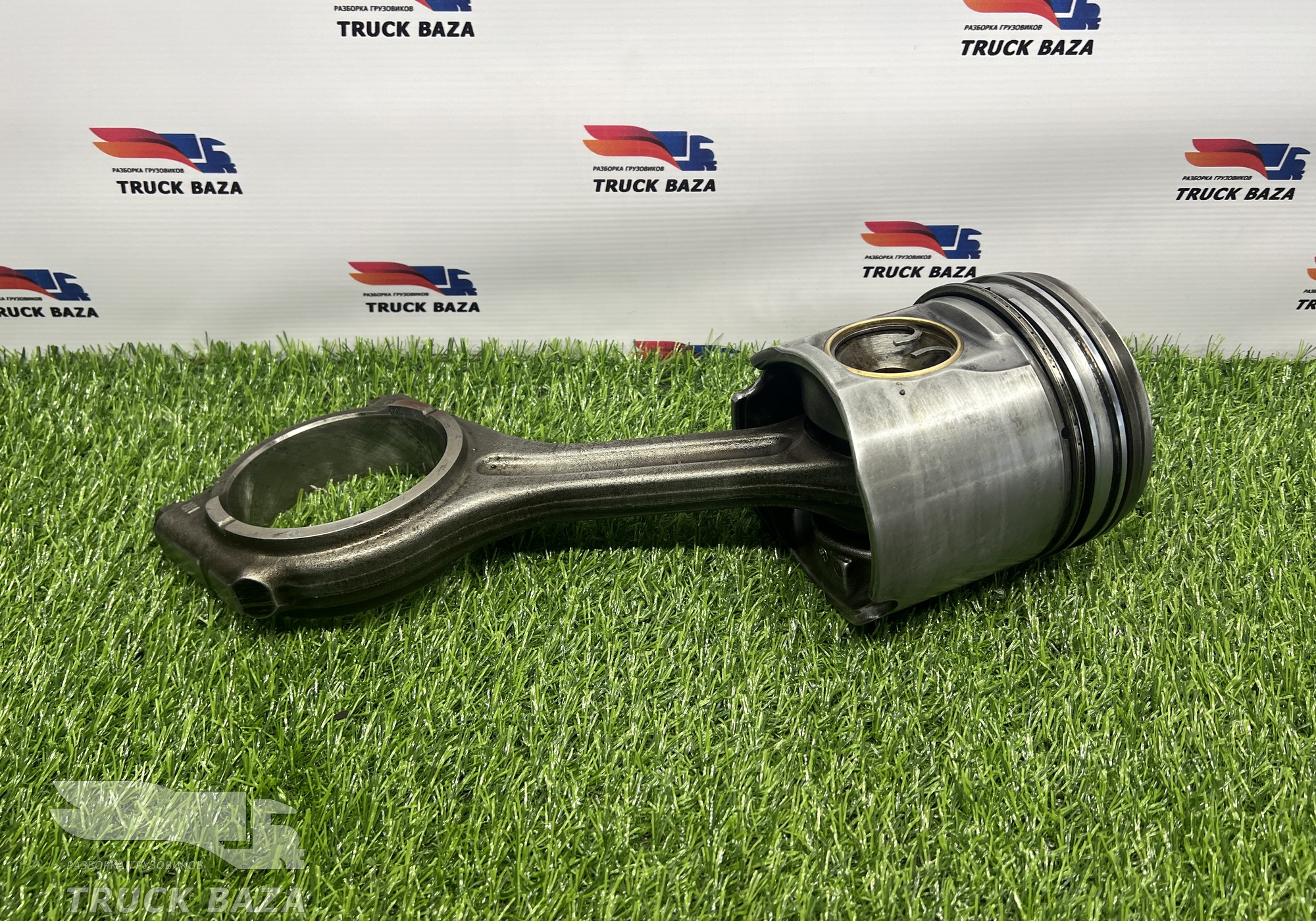 A4570301737 Поршень с шатуном