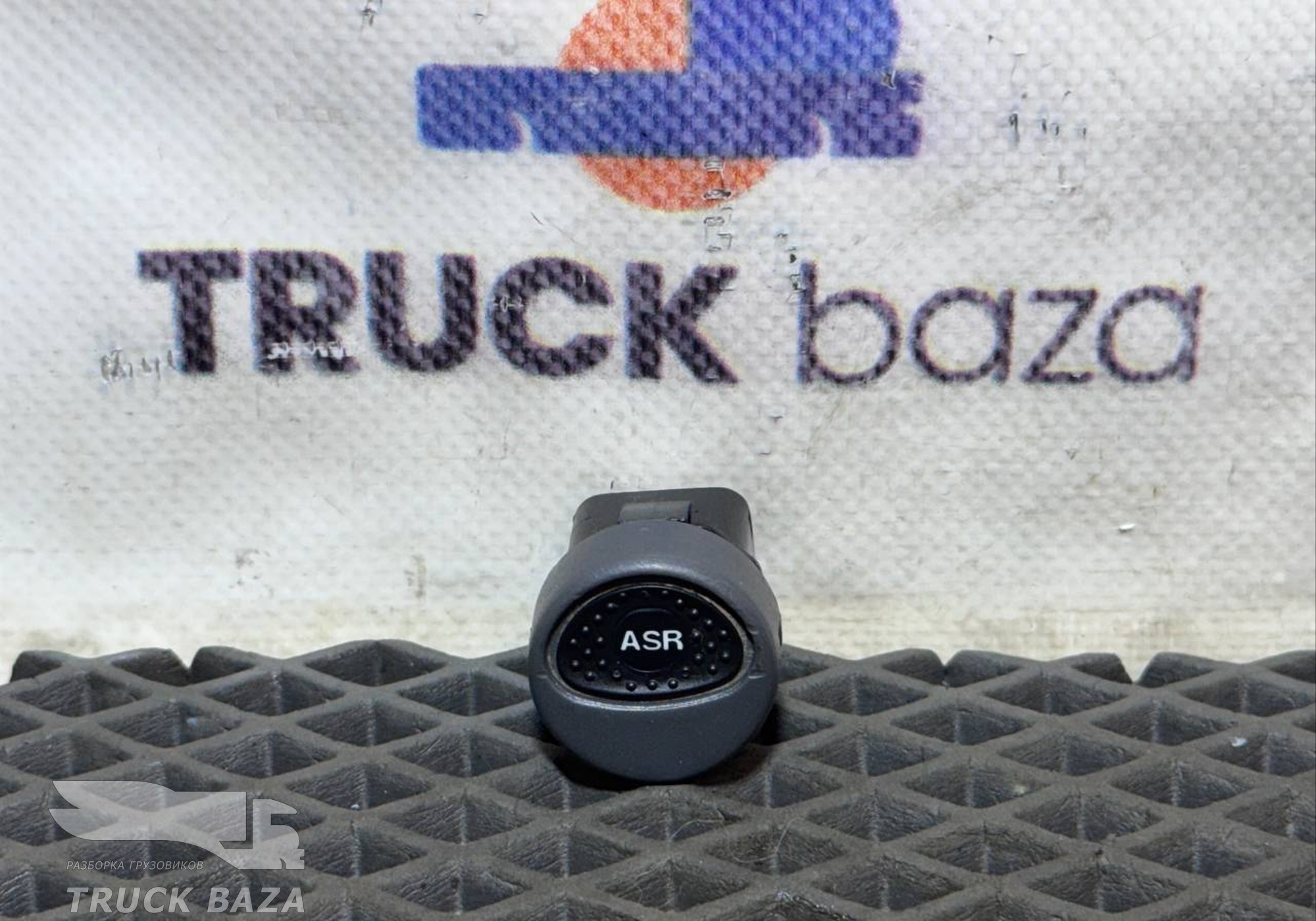 504096700 Кнопка антипробуксовочной системы для Iveco Stralis II Hi-Way (с 2012)