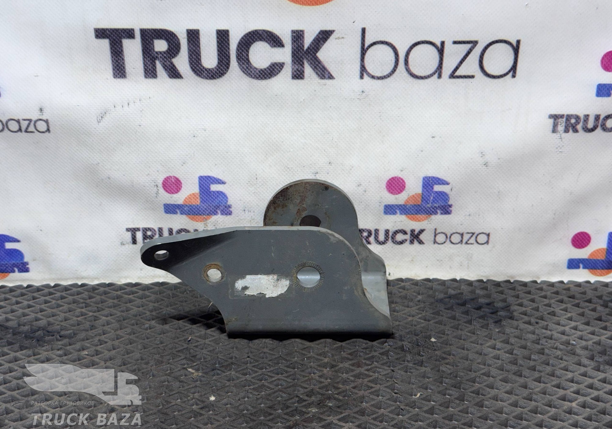 81417202783 Кронштейн торсиона кабины левый для Sinotruk Sitrak C7H