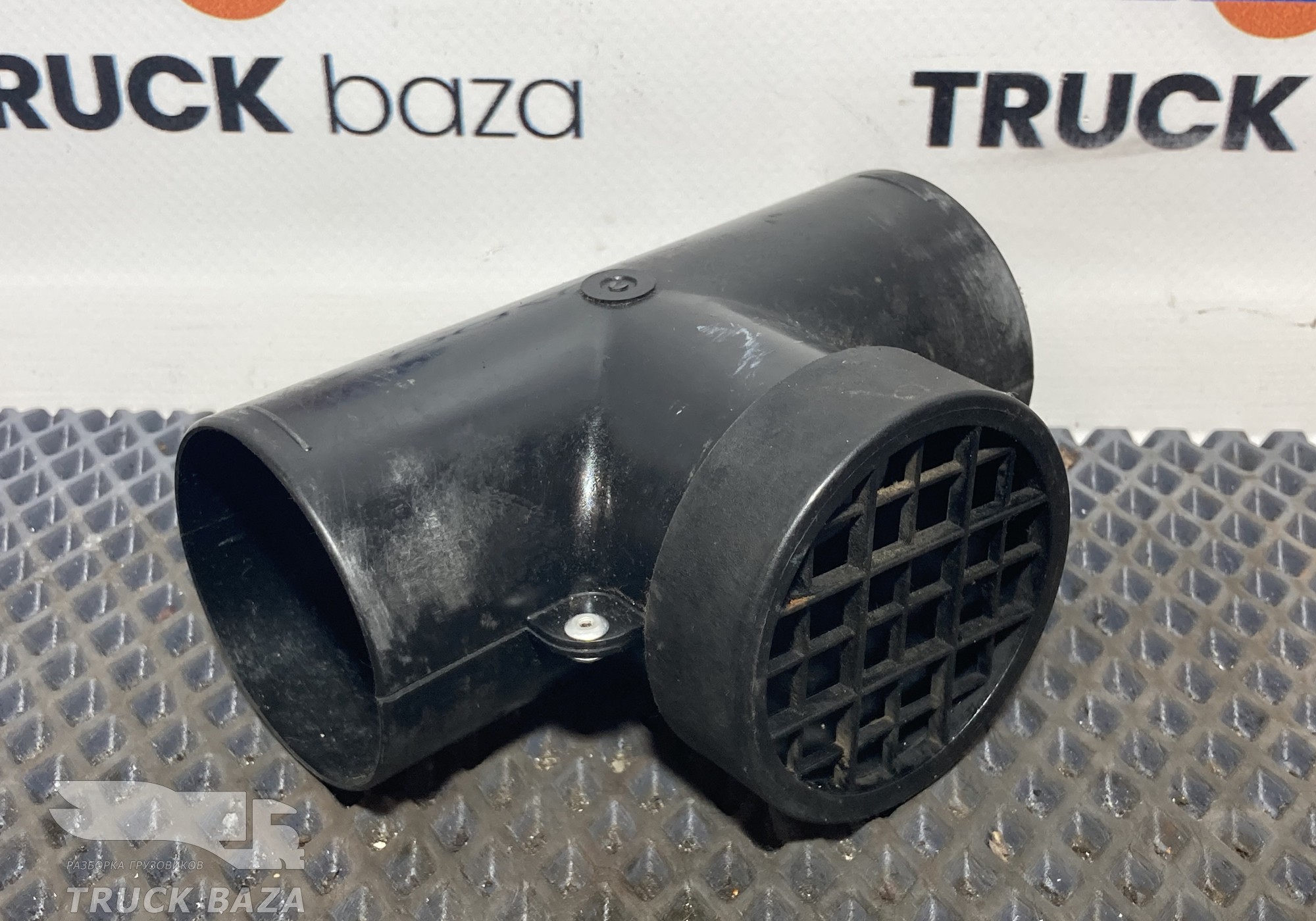 Патрубок ( тройник) отопителя для Daf CF II (с 2006 по 2013)