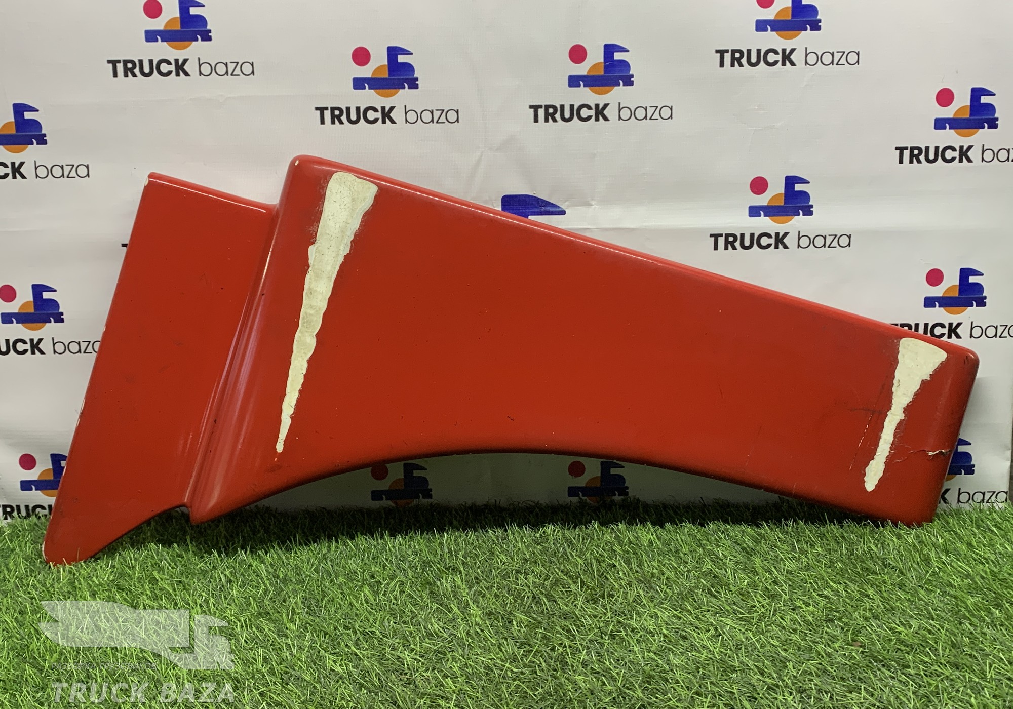 81664100307 Накладка крыла переднего левого для Man TGA