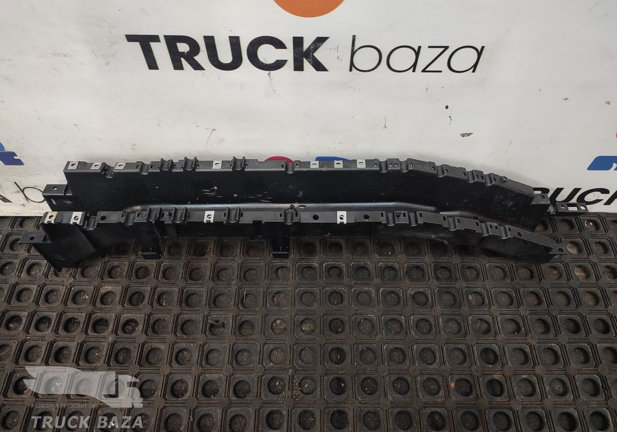 81254240041 Кронштейн проводки