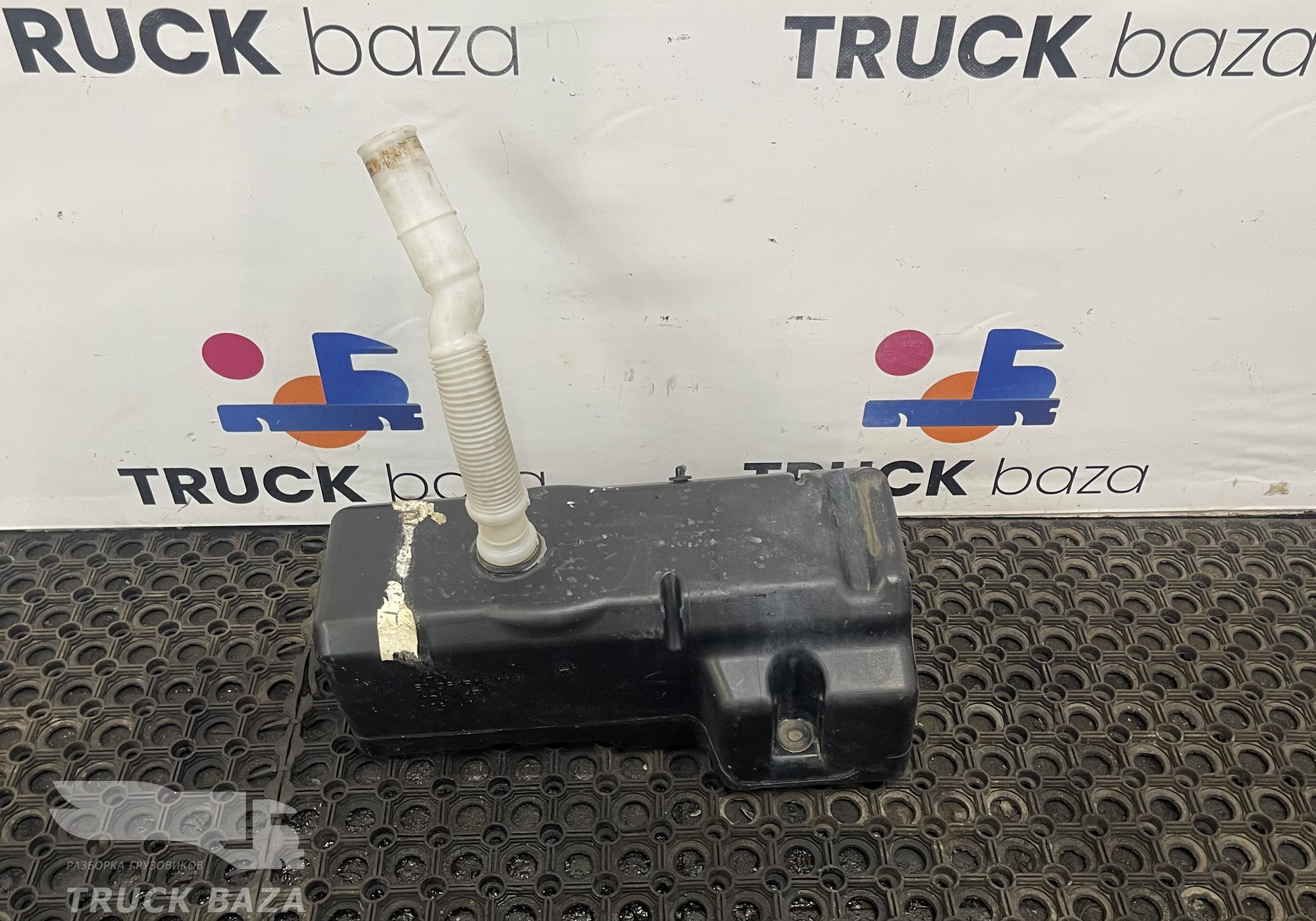 81264810112 Бачок омывателя для Man TGX TG3 (с 2020)