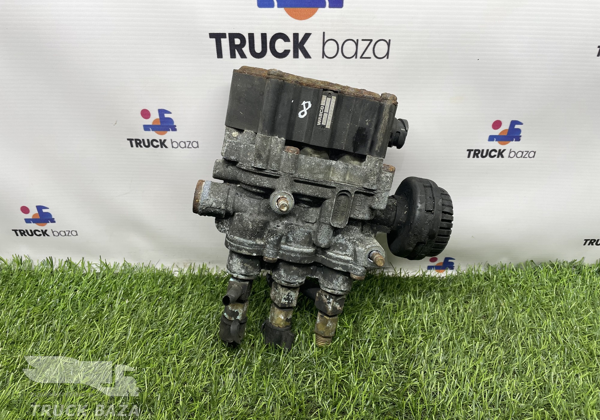 4729000600 Кран уровня пола главный