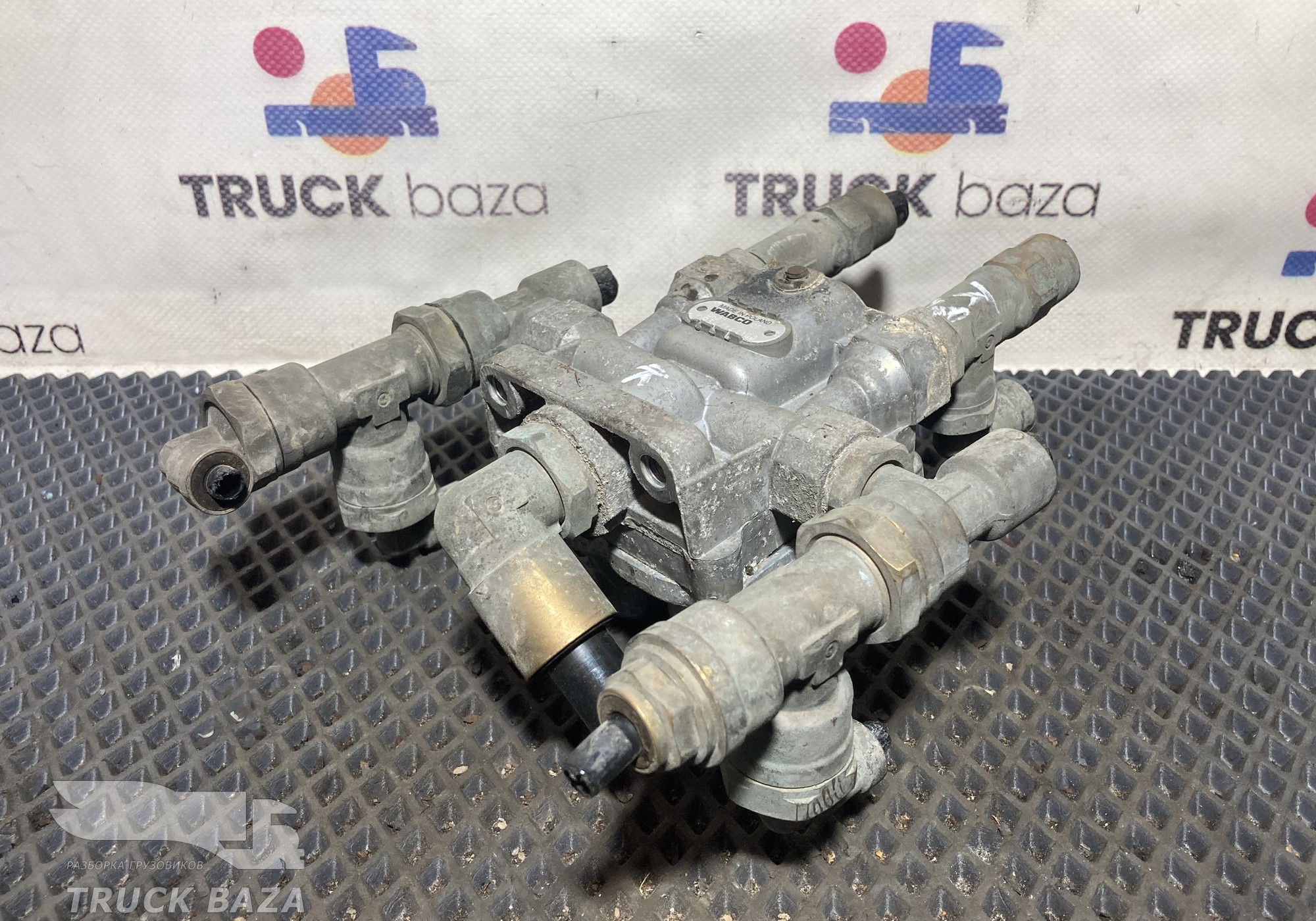 9347141100 Кран защитный 4-х контурный