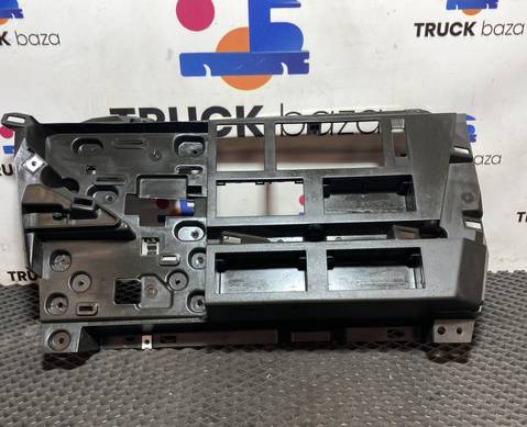 82214560 Накладка на торпедо для Volvo FH 4 (с 2012)