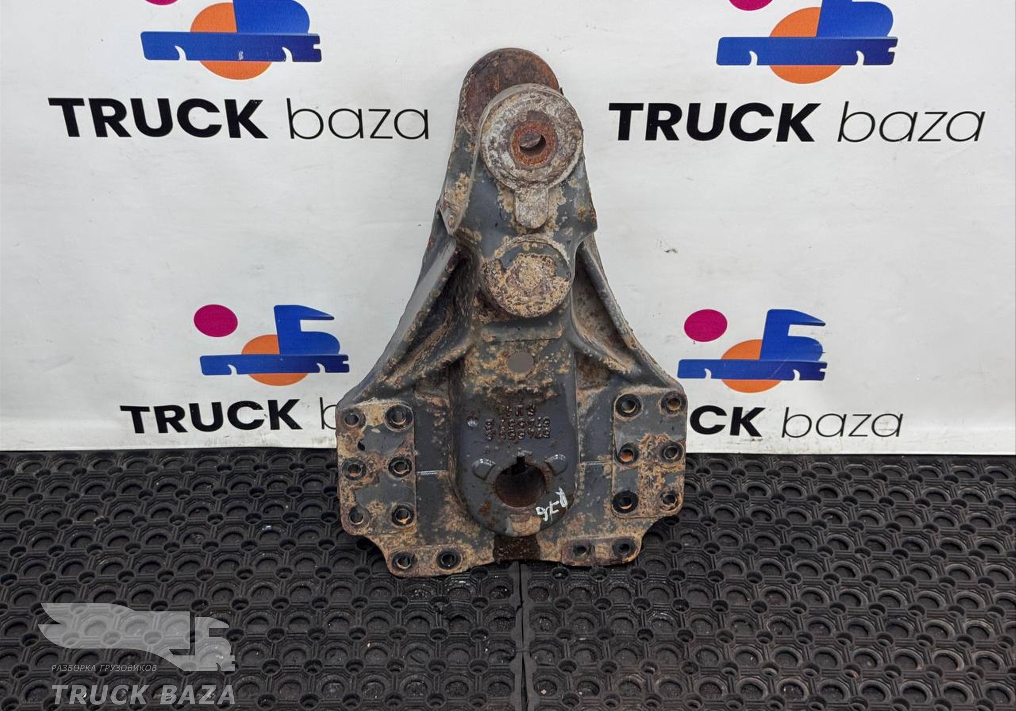 7421682250 Кронштейн полурессоры задней для Renault T