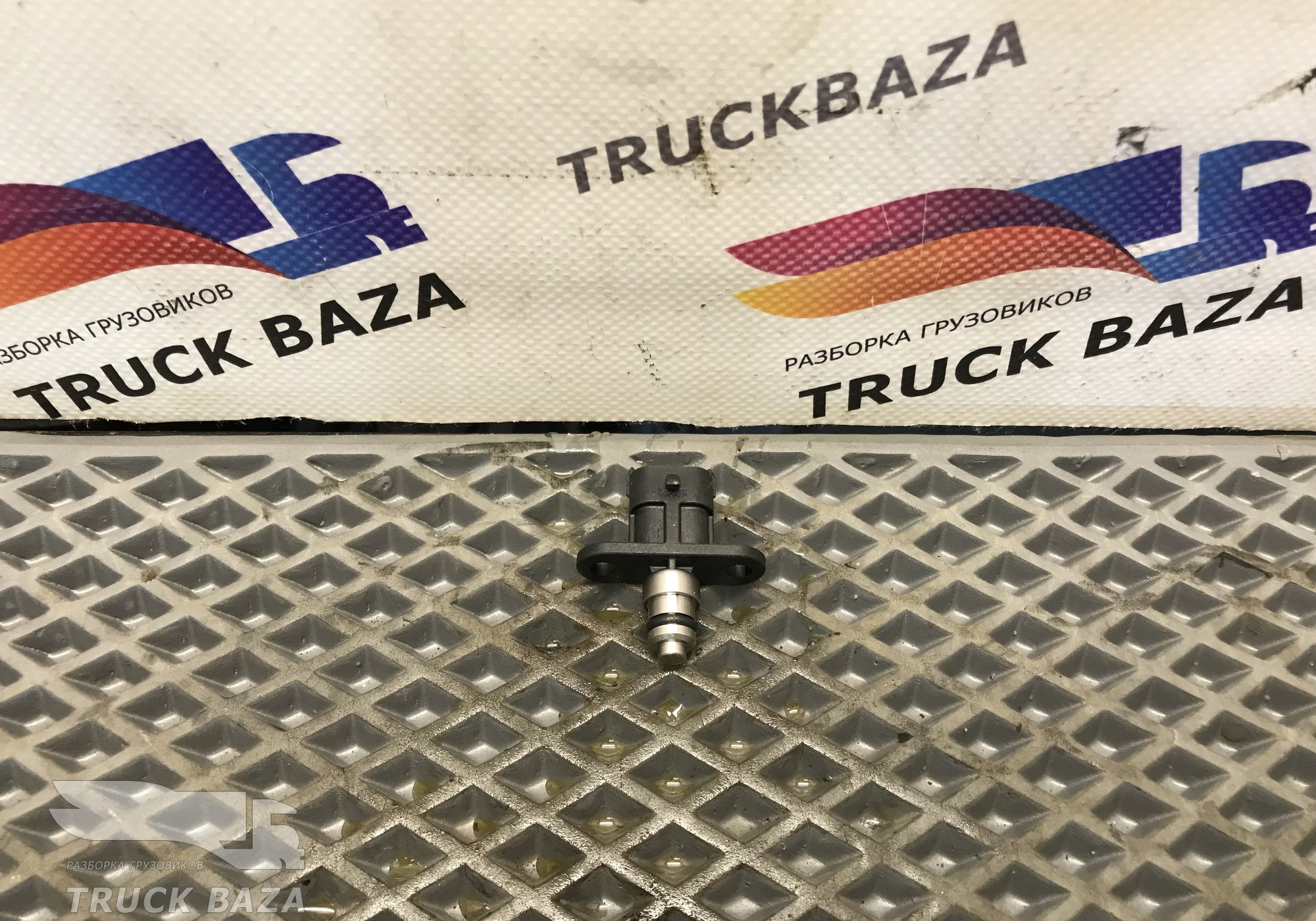 F00BH40208 Датчик температуры насоса системы AdBlue для Iveco