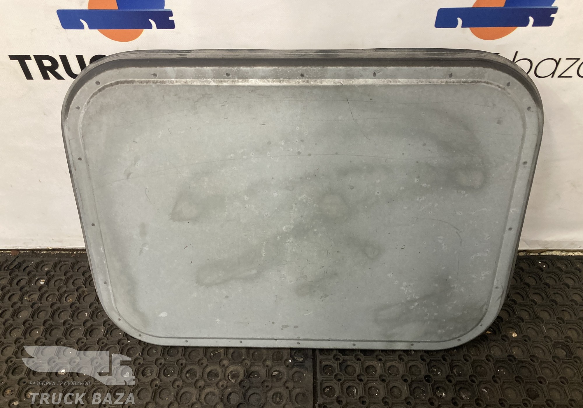 811W629416159 Люк в сборе для Sinotruk Sitrak C7H