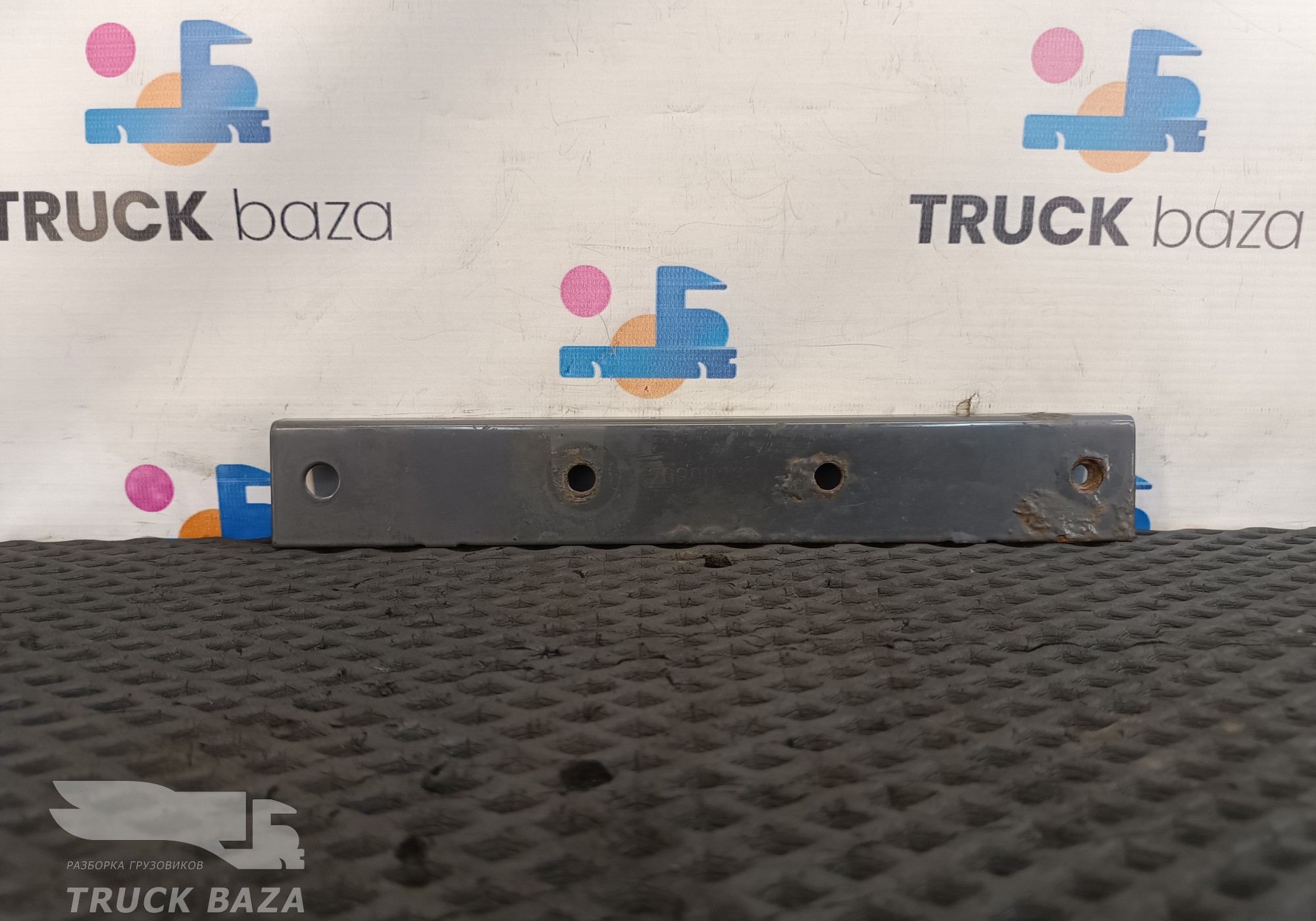 20398232 Кронштейн крепления крыла для Volvo FH 3 (с 2008 по 2012)