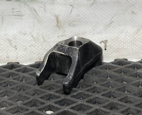 T218009 Кронштейн форсунки для Ford F-MAX (с 2018)