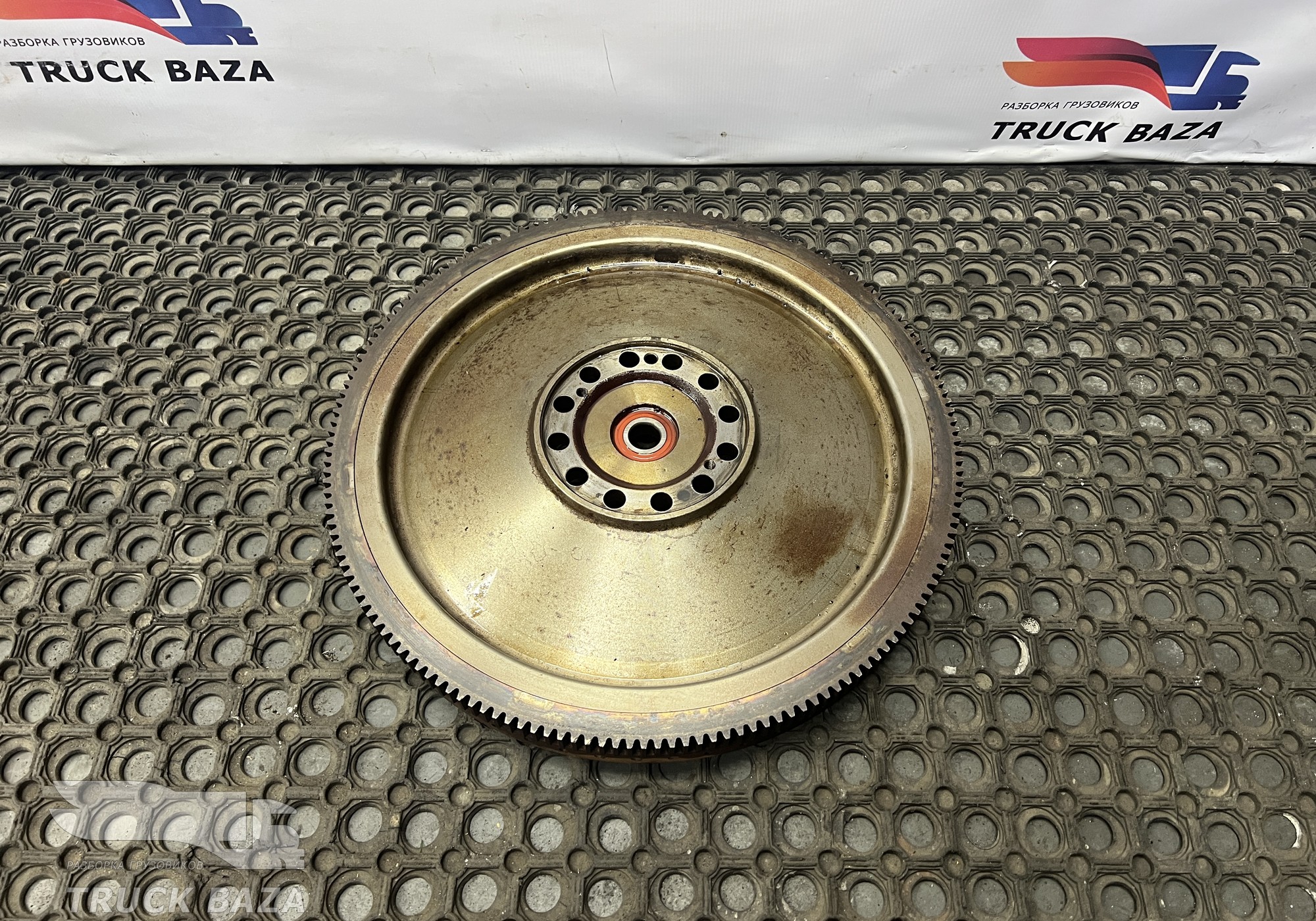 1697674 Маховик двигателя