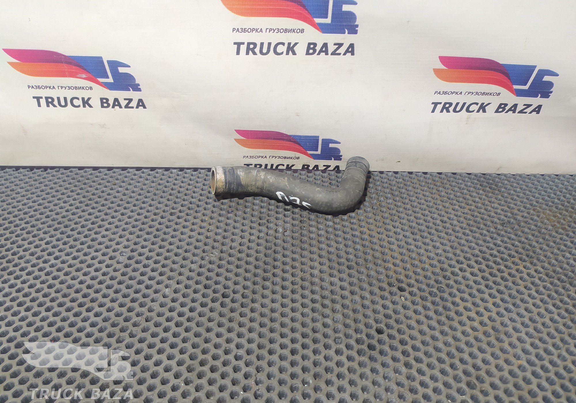 1658084 Патрубок отопителя для Daf XF95