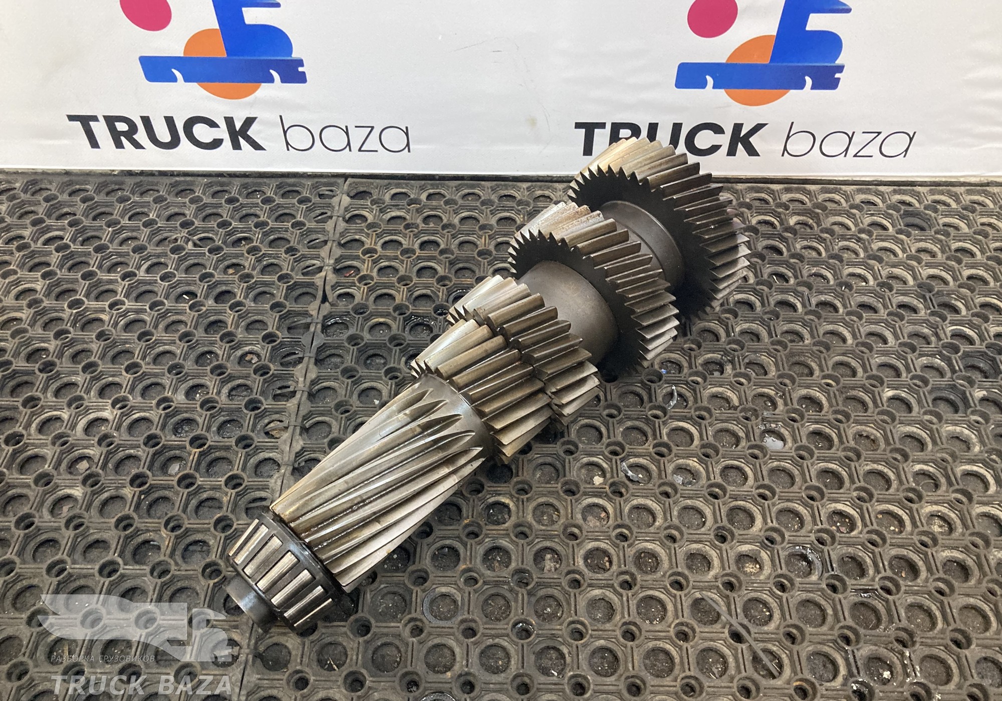 81322060130 Вал промежуточный КПП 16S2220TD для КАМАЗ 5490 (с 2013)