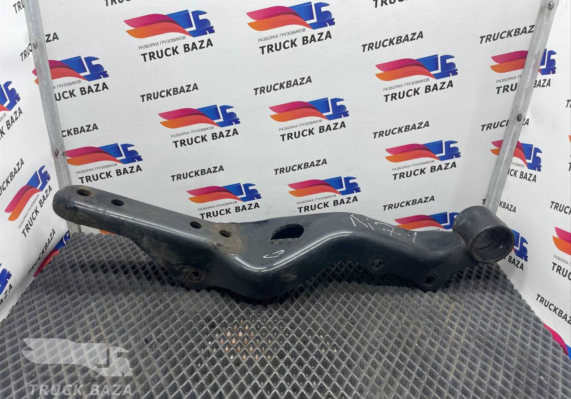 85417016001 Кронштейн замка кабины для Man TGS
