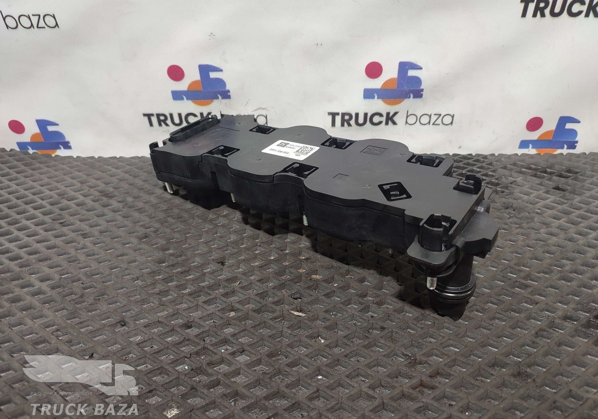 0501330554 Блок управления датчиков АКПП ZF 12TX2621TD TRAXON 2022 года