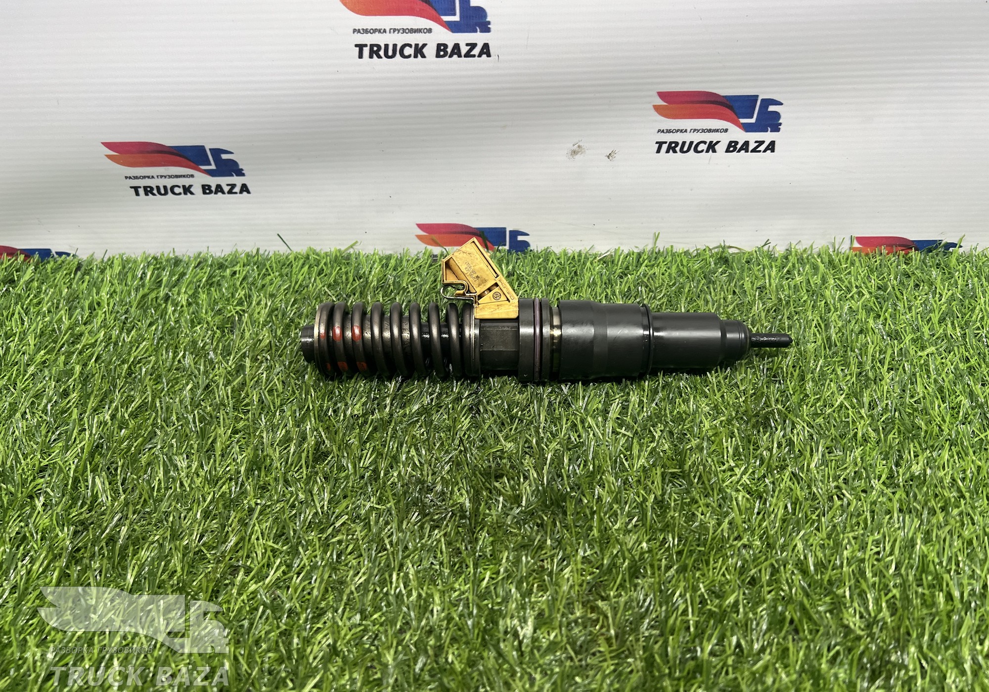 7422254568 Форсунка топливная