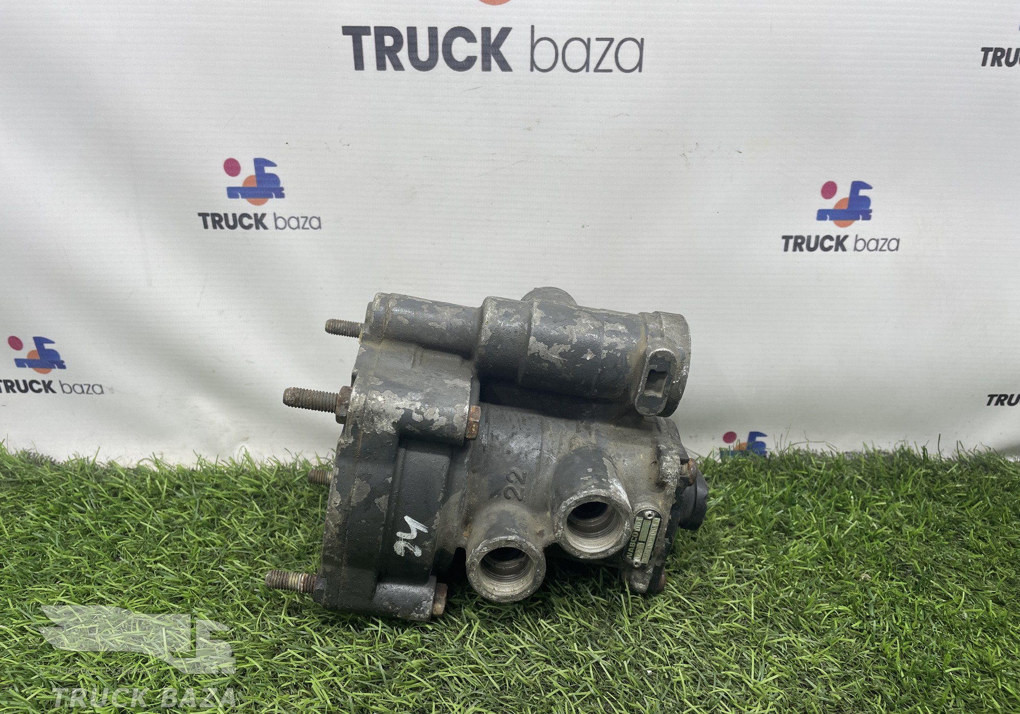 9730090010 Кран управления тормозами прицепа